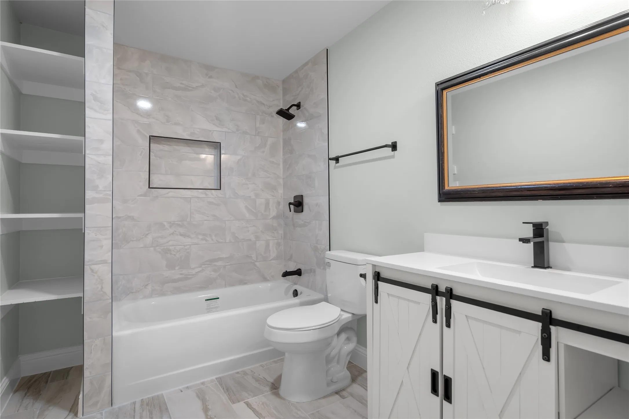 Single Family Residence For Sale in Collin County , 315 S Business Highway 78, Blue Ridge, Texas 75424, 3 Bedroom, 3 Bathroom, 2 Garage spaces, 1,680 Sqft, built in 1959, mls#21376358, Real Estate Agent in Blue Ridge, Homes For Sale in Collin county, Homes For Sale in Blue Ridge, Realtor in Blue Ridge Texas, Real Estate Brokerage Independent Realty Texas, Luminita Cordes Realtor