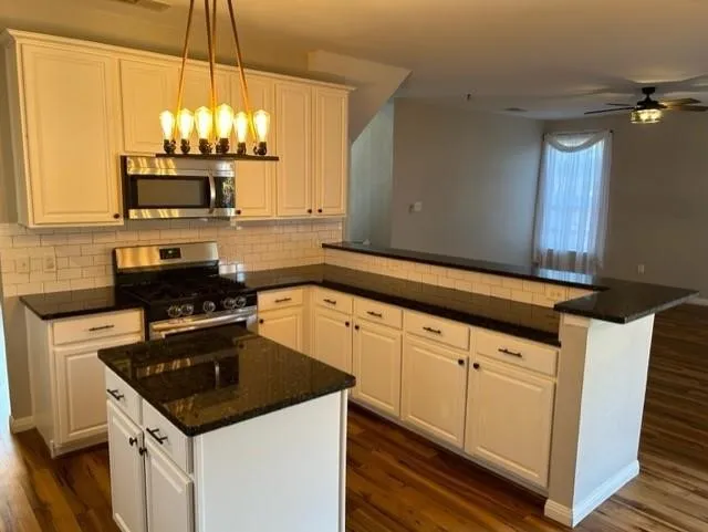 Single Family Residence For Rent in Collin County , 771 Whitman Place, Allen, Texas 75002, 4 Bedroom, 3 Bathroom, 2 Garage spaces, 2,677 Sqft, built in 1998, mls#21376550, Real Estate Agent in Allen, Homes For Rent in Collin county, Homes For Rent in Allen, Realtor in Allen Texas, Real Estate Brokerage Independent Realty Texas, Luminita Cordes Realtor