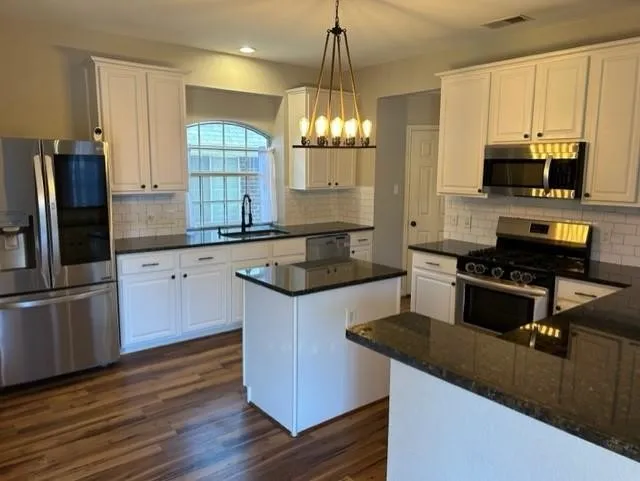 Single Family Residence For Rent in Collin County , 771 Whitman Place, Allen, Texas 75002, 4 Bedroom, 3 Bathroom, 2 Garage spaces, 2,677 Sqft, built in 1998, mls#21376550, Real Estate Agent in Allen, Homes For Rent in Collin county, Homes For Rent in Allen, Realtor in Allen Texas, Real Estate Brokerage Independent Realty Texas, Luminita Cordes Realtor