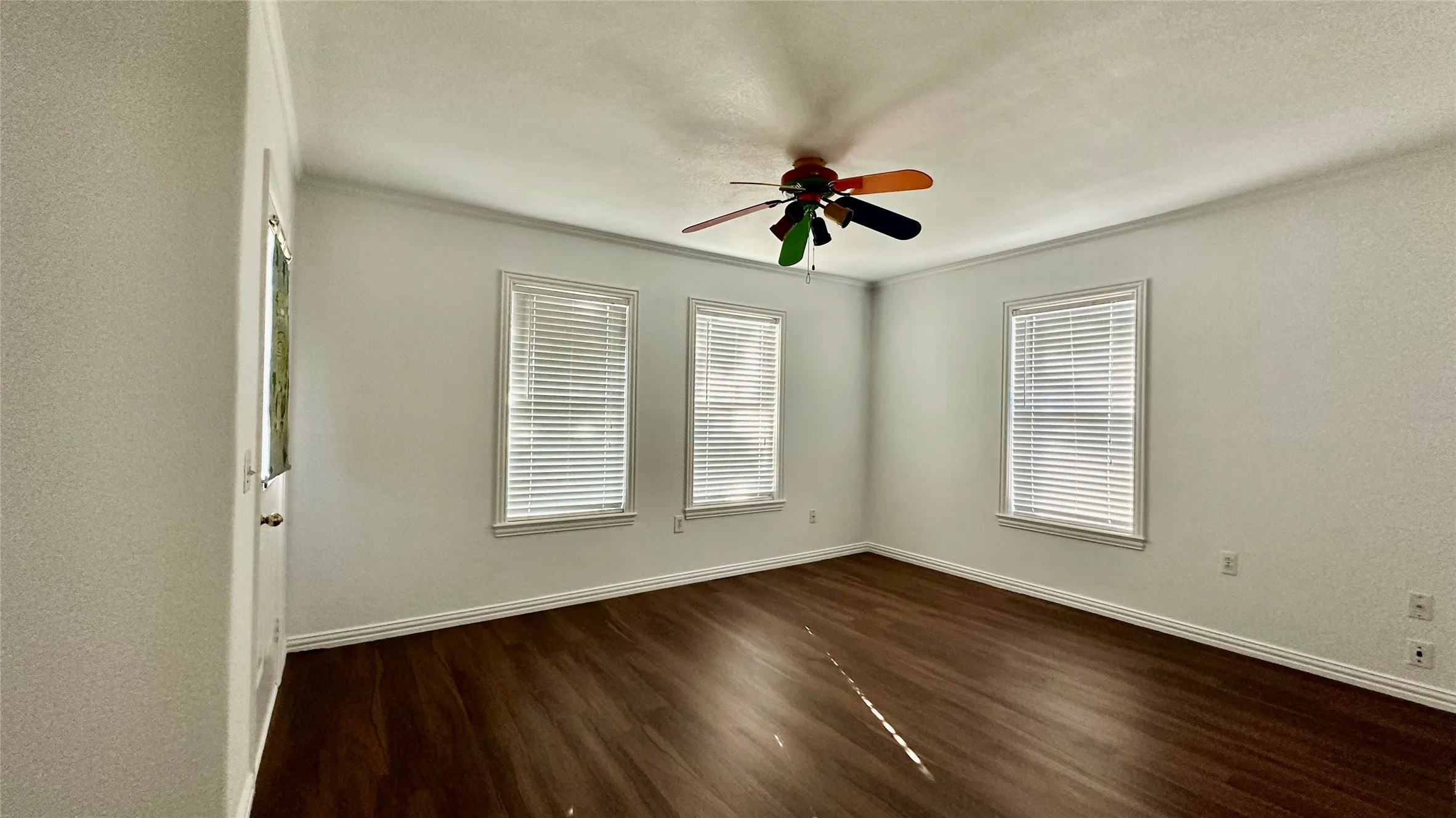 Single Family Residence For Rent in Denton County , 808 Pinnacle Circle, Lewisville, Texas 75077, 3 Bedroom, 2 Bathroom, 2 Garage spaces, 1,730 Sqft, built in 1996, mls#21376551, Real Estate Agent in Lewisville, Homes For Rent in Denton county, Homes For Rent in Lewisville, Realtor in Lewisville Texas, Real Estate Brokerage Independent Realty Texas, Luminita Cordes Realtor