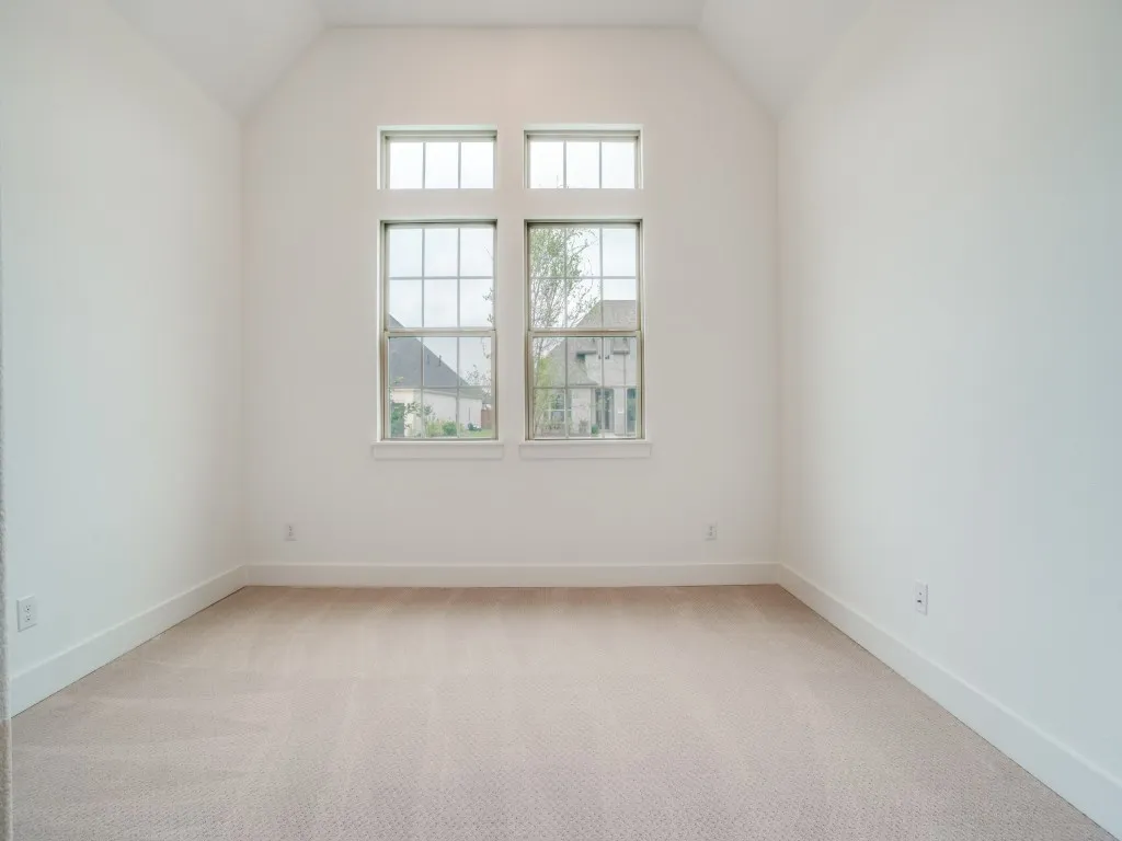 You'll find 3 nicely sized secondary bedrooms complete with walk-in closets and en suite baths in our Sofia plan.