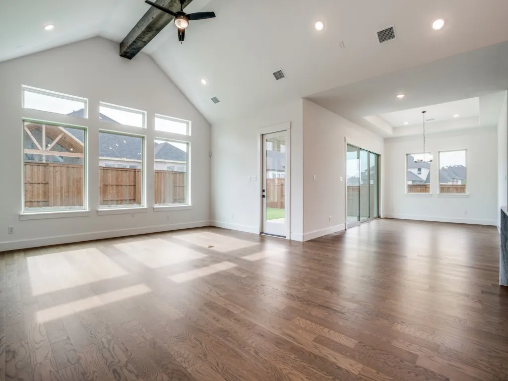 With an open and flowing floor plan, our Sofia plan offers easy indoor-outdoor entertaining spaces!