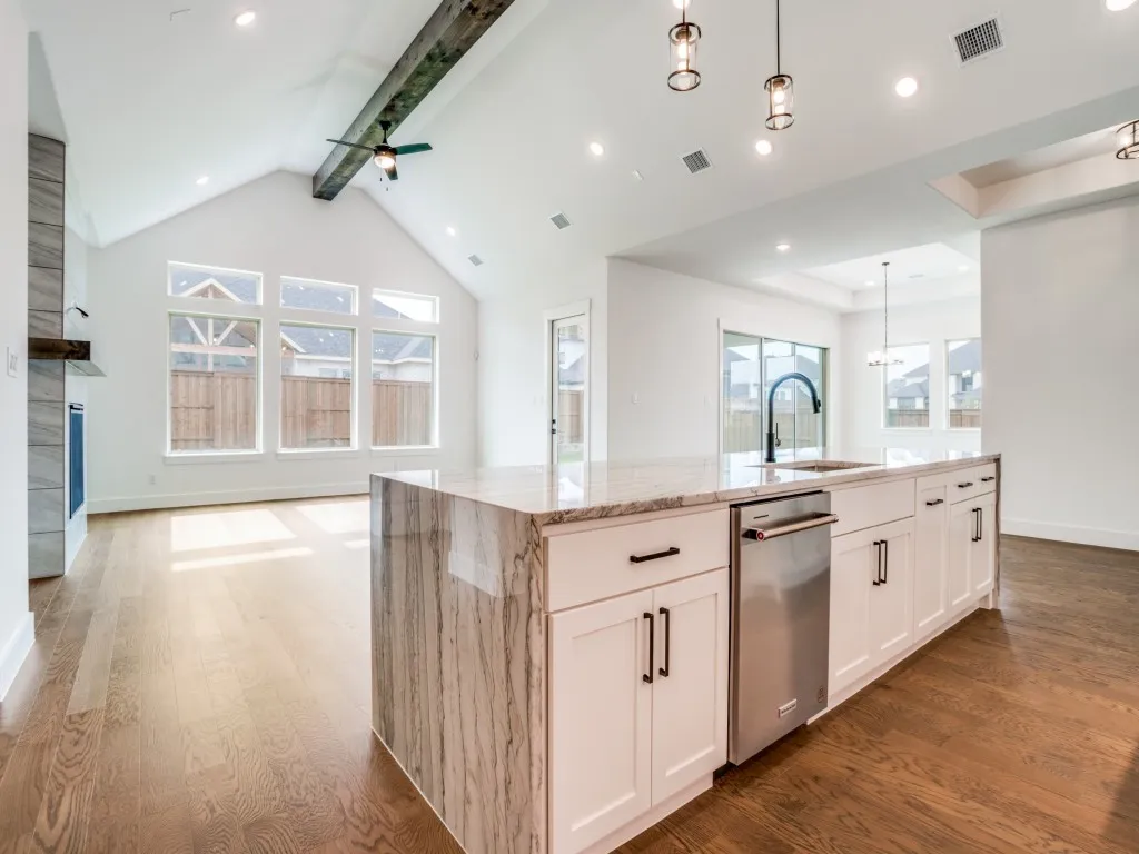 The chef in the family will never be left out of the party in this wonderful kitchen.