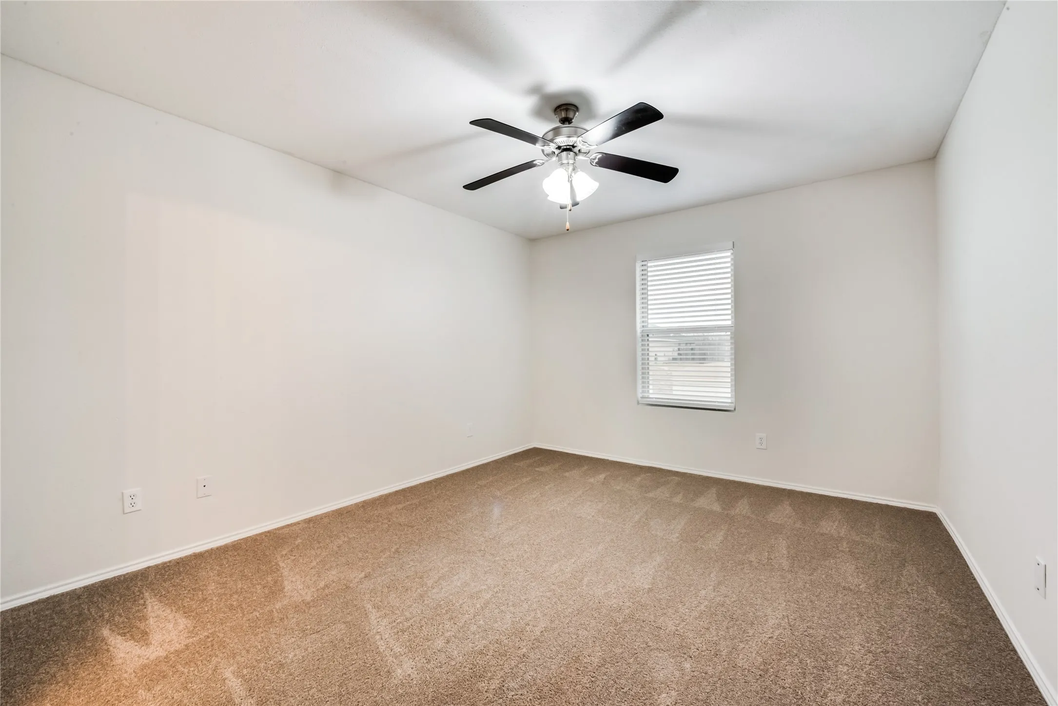 Single Family Residence For Rent in Johnson County , 2613 Castle Pines Drive, Burleson, Texas 76028, 3 Bedroom, 2 Bathroom, 2 Garage spaces, 1,215 Sqft, built in 2008, mls#21376560, Real Estate Agent in Burleson, Homes For Rent in Johnson county, Homes For Rent in Burleson, Realtor in Burleson Texas, Real Estate Brokerage Independent Realty Texas, Luminita Cordes Realtor