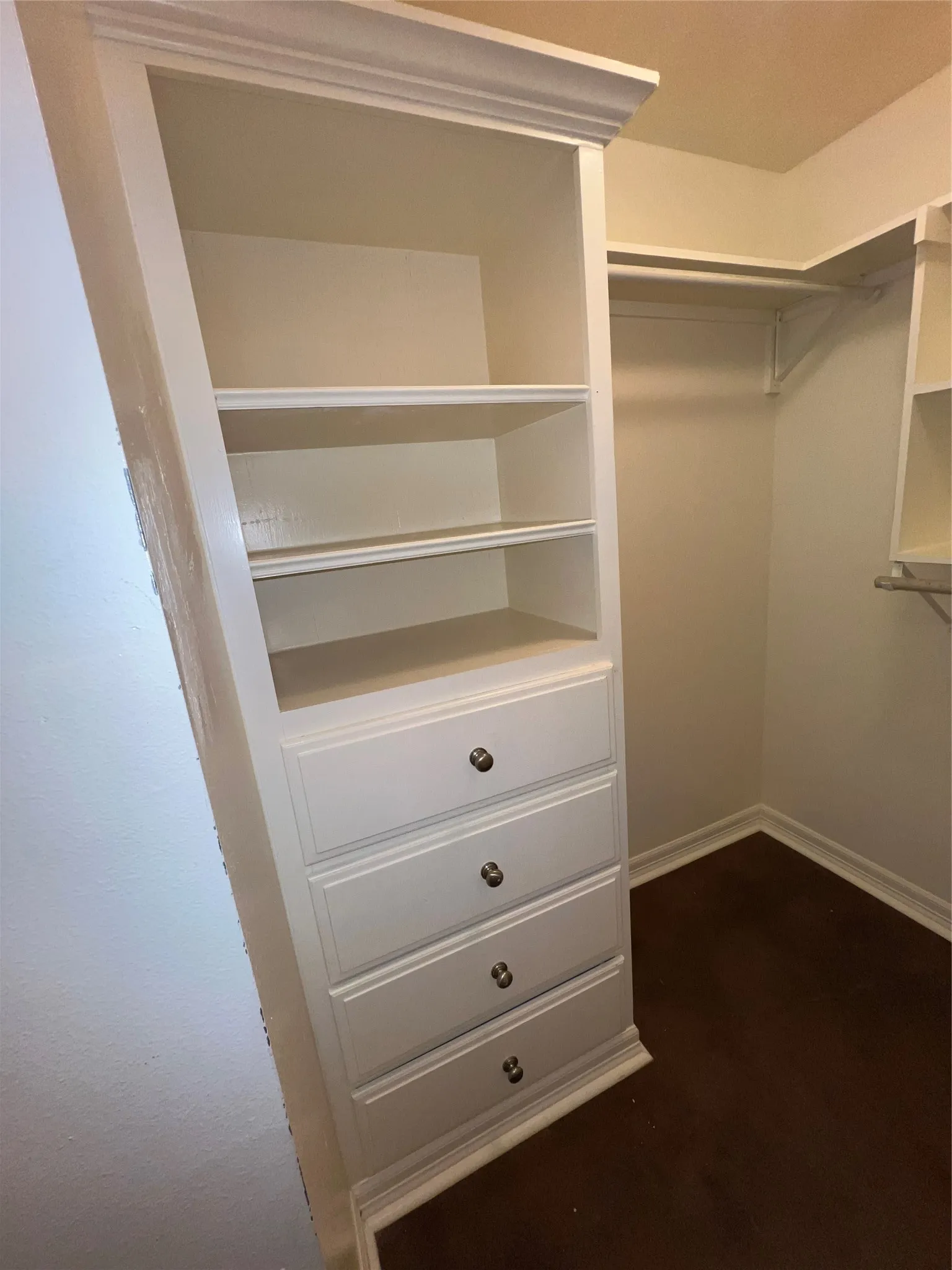 Single Family Residence For Sale in Smith County , 23211 Fm 1995, Lindale, Texas 75771, 3 Bedroom, 3 Bathroom, 2 Garage spaces, 2,618 Sqft, built in 2008, mls#21370570, Real Estate Agent in Lindale, Homes For Sale in Smith county, Homes For Sale in Lindale, Realtor in Lindale Texas, Real Estate Brokerage Independent Realty Texas, Luminita Cordes Realtor