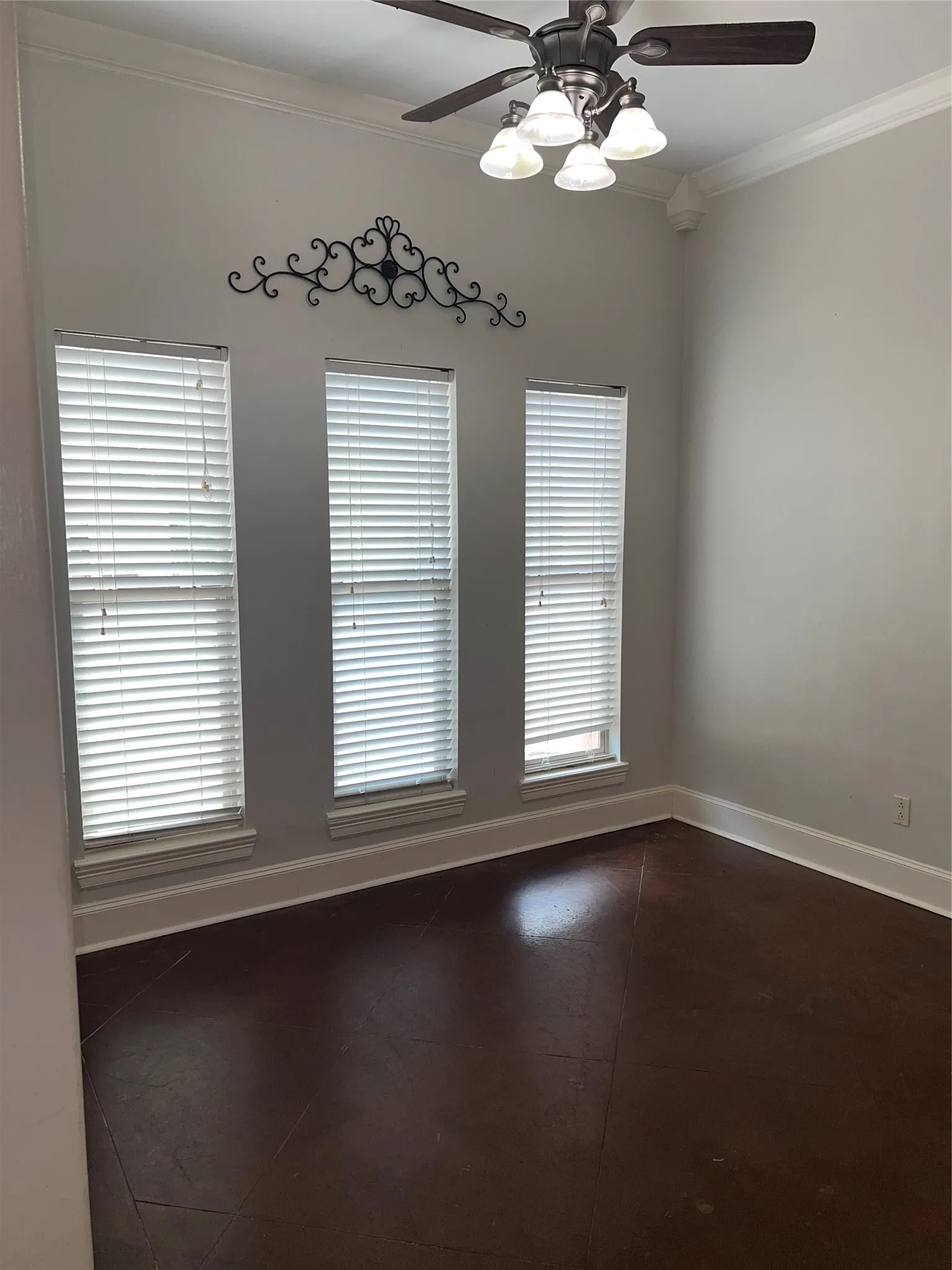 Single Family Residence For Sale in Smith County , 23211 Fm 1995, Lindale, Texas 75771, 3 Bedroom, 3 Bathroom, 2 Garage spaces, 2,618 Sqft, built in 2008, mls#21370570, Real Estate Agent in Lindale, Homes For Sale in Smith county, Homes For Sale in Lindale, Realtor in Lindale Texas, Real Estate Brokerage Independent Realty Texas, Luminita Cordes Realtor