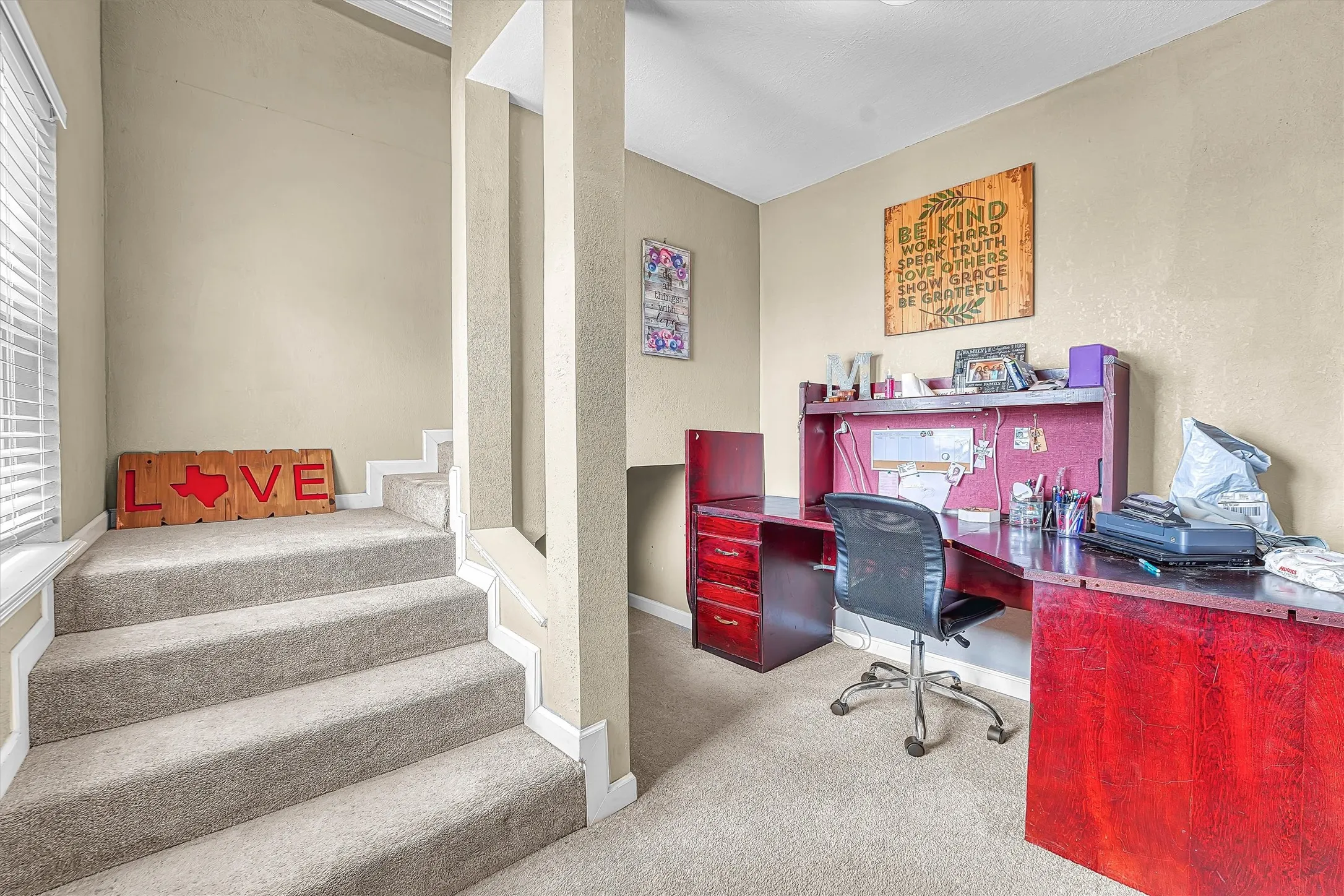 Single Family Residence For Sale in Wilbarger County , 125 Harrison Street, Vernon, Texas 76384, 4 Bedroom, 3 Bathroom, Garage spaces, 2,318 Sqft, built in 1958, mls#21376563, Real Estate Agent in Vernon, Homes For Sale in Wilbarger county, Homes For Sale in Vernon, Realtor in Vernon Texas, Real Estate Brokerage Independent Realty Texas, Luminita Cordes Realtor