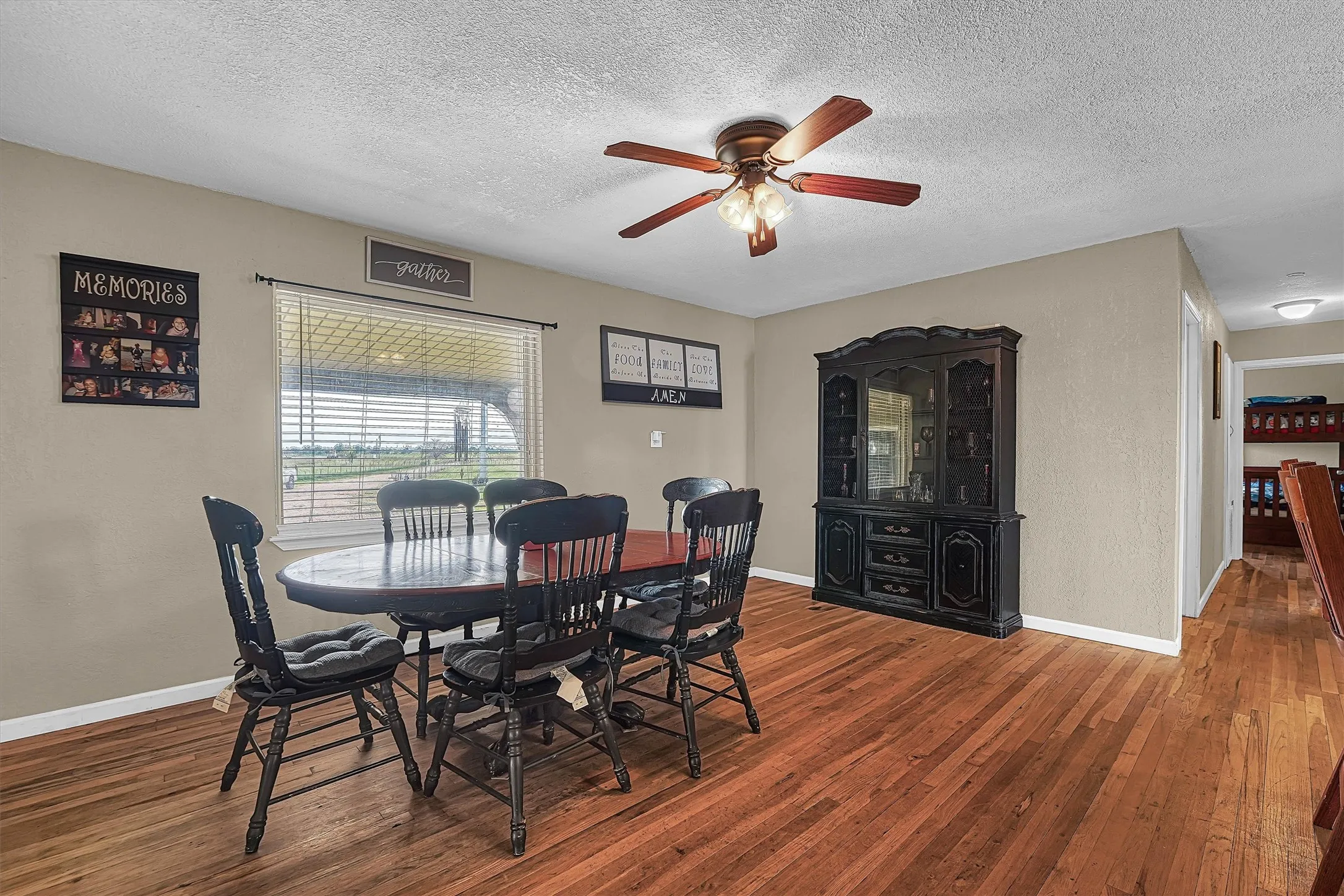 Single Family Residence For Sale in Wilbarger County , 125 Harrison Street, Vernon, Texas 76384, 4 Bedroom, 3 Bathroom, Garage spaces, 2,318 Sqft, built in 1958, mls#21376563, Real Estate Agent in Vernon, Homes For Sale in Wilbarger county, Homes For Sale in Vernon, Realtor in Vernon Texas, Real Estate Brokerage Independent Realty Texas, Luminita Cordes Realtor