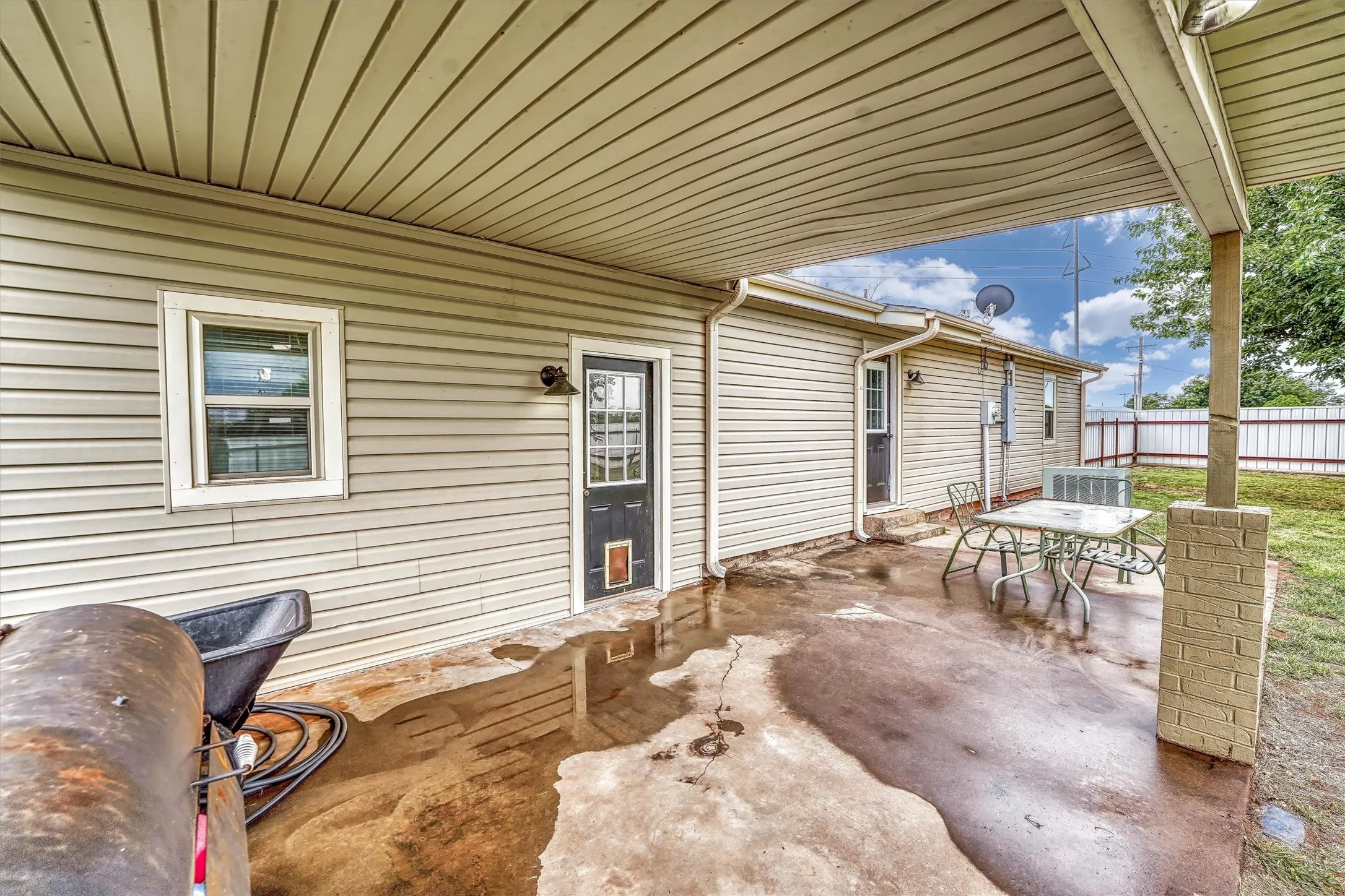 Single Family Residence For Sale in Wilbarger County , 125 Harrison Street, Vernon, Texas 76384, 4 Bedroom, 3 Bathroom, Garage spaces, 2,318 Sqft, built in 1958, mls#21376563, Real Estate Agent in Vernon, Homes For Sale in Wilbarger county, Homes For Sale in Vernon, Realtor in Vernon Texas, Real Estate Brokerage Independent Realty Texas, Luminita Cordes Realtor
