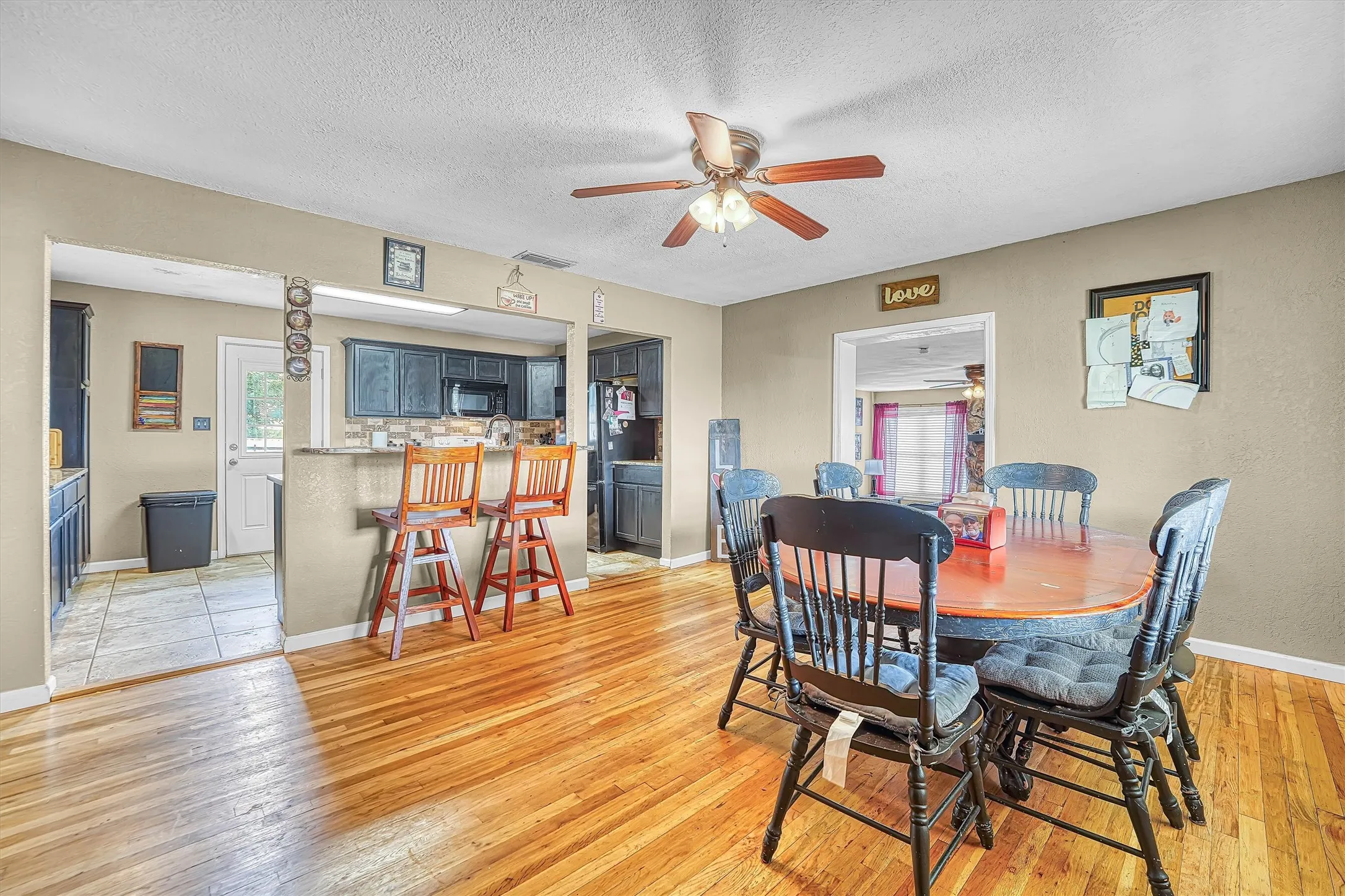 Single Family Residence For Sale in Wilbarger County , 125 Harrison Street, Vernon, Texas 76384, 4 Bedroom, 3 Bathroom, Garage spaces, 2,318 Sqft, built in 1958, mls#21376563, Real Estate Agent in Vernon, Homes For Sale in Wilbarger county, Homes For Sale in Vernon, Realtor in Vernon Texas, Real Estate Brokerage Independent Realty Texas, Luminita Cordes Realtor
