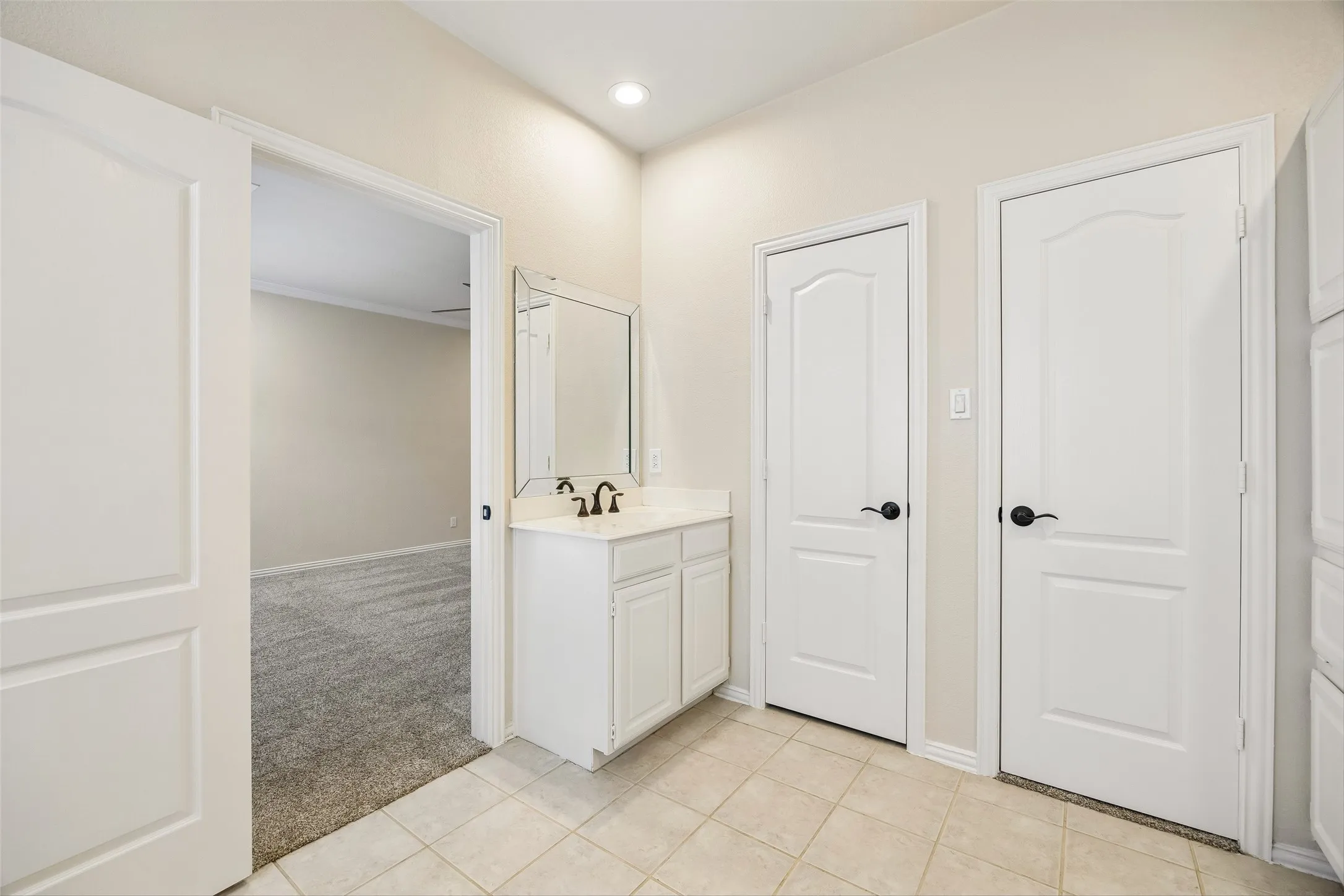 Single Family Residence For Sale in Collin County , 2824 Meadowside Drive, Mc Kinney, Texas 75071, 3 Bedroom, 3 Bathroom, 3 Garage spaces, 2,407 Sqft, built in 1992, mls#21373517, Real Estate Agent in Mc Kinney, Homes For Sale in Collin county, Homes For Sale in Mc Kinney, Realtor in Mc Kinney Texas, Real Estate Brokerage Independent Realty Texas, Luminita Cordes Realtor