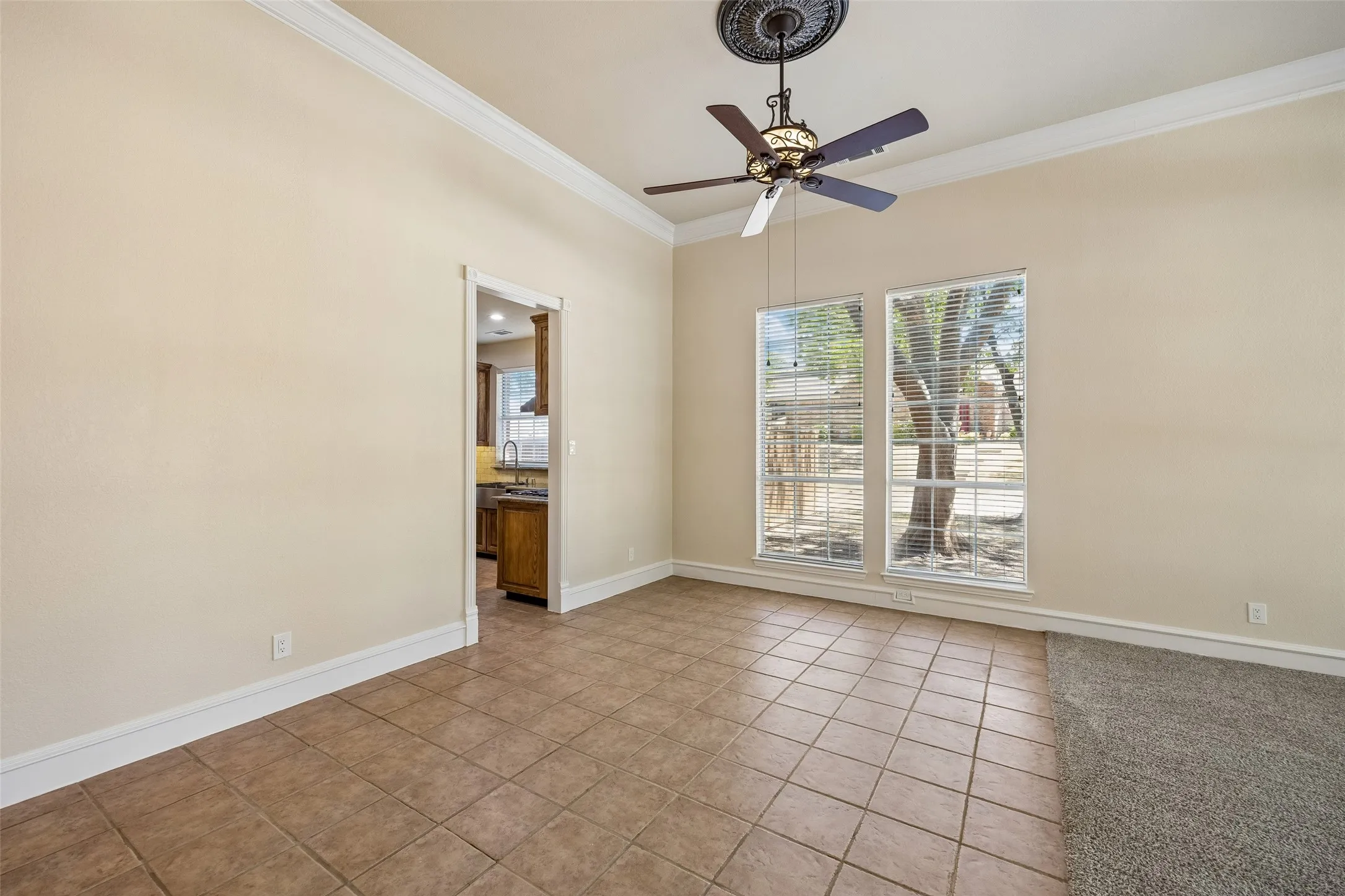 Single Family Residence For Sale in Collin County , 2824 Meadowside Drive, Mc Kinney, Texas 75071, 3 Bedroom, 3 Bathroom, 3 Garage spaces, 2,407 Sqft, built in 1992, mls#21373517, Real Estate Agent in Mc Kinney, Homes For Sale in Collin county, Homes For Sale in Mc Kinney, Realtor in Mc Kinney Texas, Real Estate Brokerage Independent Realty Texas, Luminita Cordes Realtor