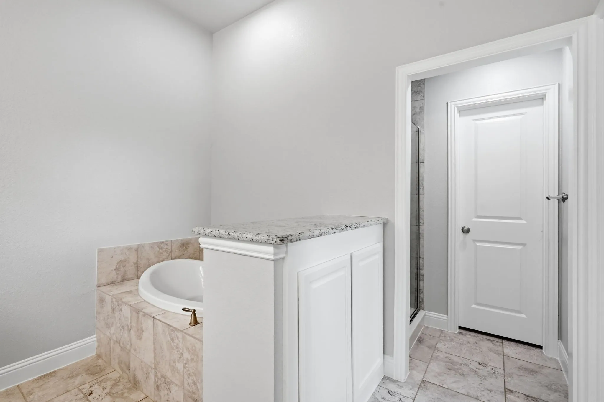 Single Family Residence For Sale in Denton County , 1529 8th Street, Argyle, Texas 76226, 3 Bedroom, 3 Bathroom, 2 Garage spaces, 2,296 Sqft, built in 2015, mls#21374317, Real Estate Agent in Argyle, Homes For Sale in Denton county, Homes For Sale in Argyle, Realtor in Argyle Texas, Real Estate Brokerage Independent Realty Texas, Luminita Cordes Realtor