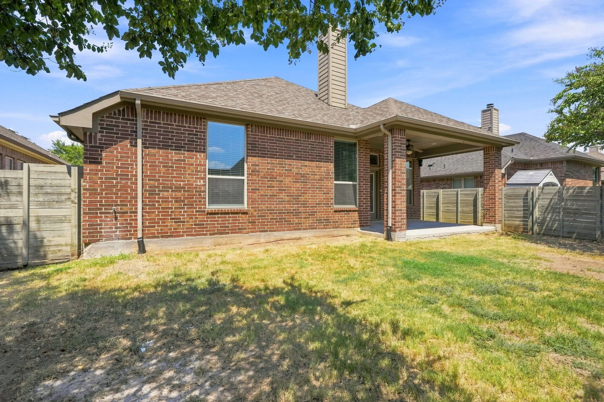 Single Family Residence For Sale in Denton County , 1529 8th Street, Argyle, Texas 76226, 3 Bedroom, 3 Bathroom, 2 Garage spaces, 2,296 Sqft, built in 2015, mls#21374317, Real Estate Agent in Argyle, Homes For Sale in Denton county, Homes For Sale in Argyle, Realtor in Argyle Texas, Real Estate Brokerage Independent Realty Texas, Luminita Cordes Realtor