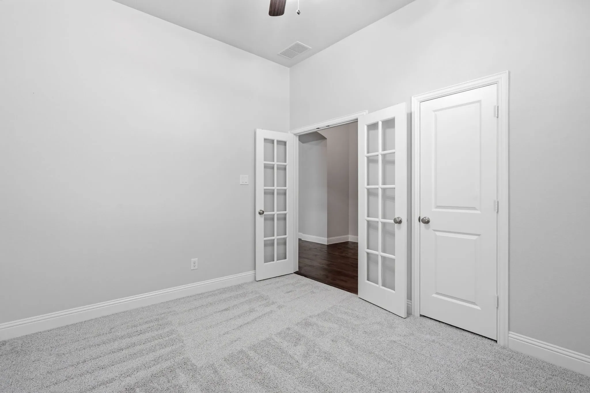 Single Family Residence For Sale in Denton County , 1529 8th Street, Argyle, Texas 76226, 3 Bedroom, 3 Bathroom, 2 Garage spaces, 2,296 Sqft, built in 2015, mls#21374317, Real Estate Agent in Argyle, Homes For Sale in Denton county, Homes For Sale in Argyle, Realtor in Argyle Texas, Real Estate Brokerage Independent Realty Texas, Luminita Cordes Realtor