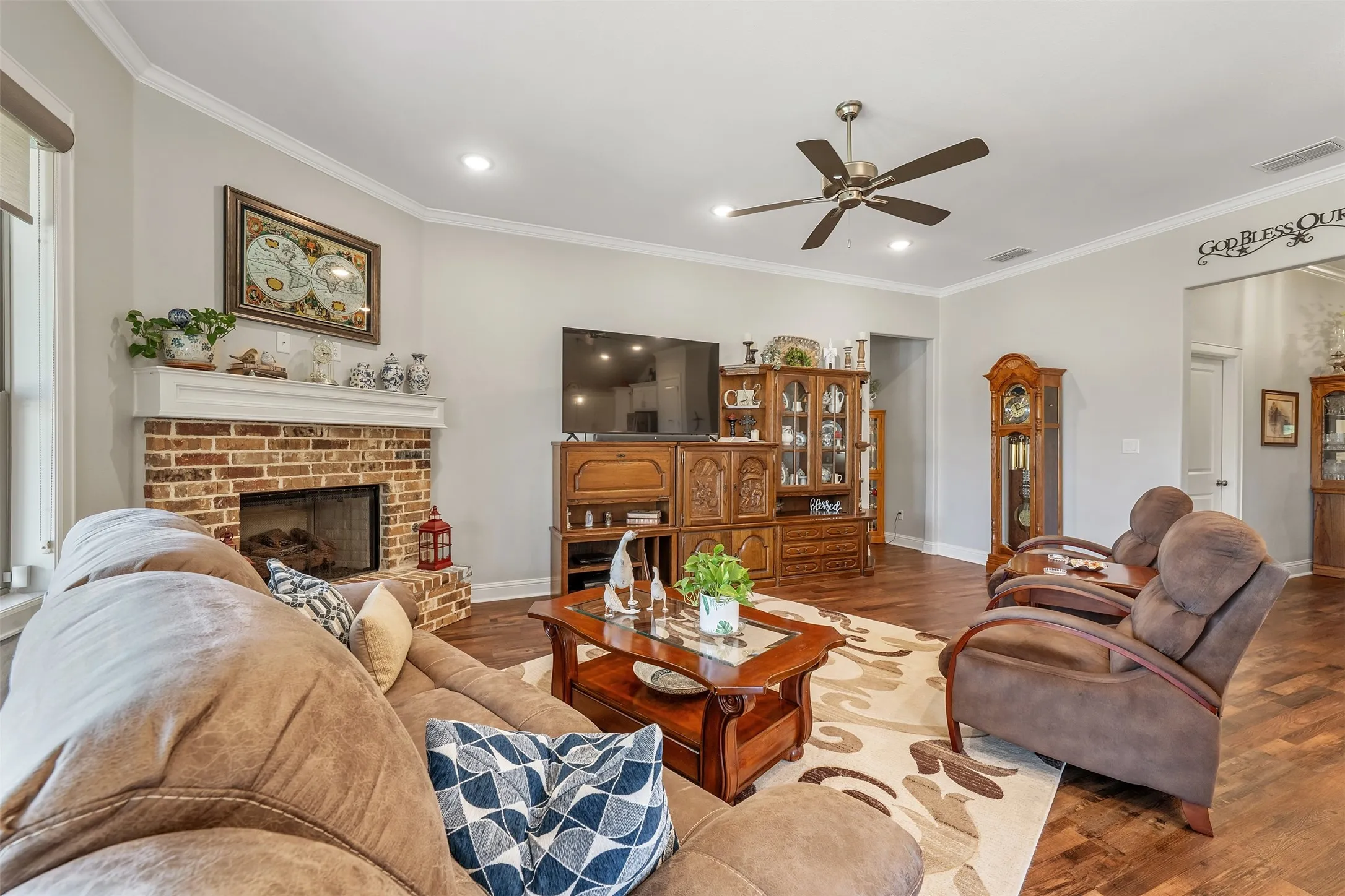 Single Family Residence For Sale in Smith County , 12764 Meadowbrook, Tyler, Texas 75709, 3 Bedroom, 2 Bathroom, 2 Garage spaces, 1,660 Sqft, built in 2020, mls#21376565, Real Estate Agent in Tyler, Homes For Sale in Smith county, Homes For Sale in Tyler, Realtor in Tyler Texas, Real Estate Brokerage Independent Realty Texas, Luminita Cordes Realtor