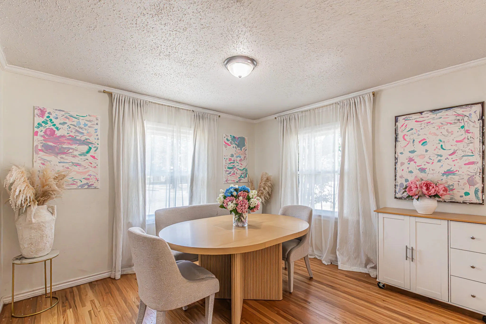 Single Family Residence For Sale in Tarrant County , 5761 Tracyne Drive, Westworth Village, Texas 76114, 3 Bedroom, 1 Bathroom, 2 Garage spaces, 1,354 Sqft, built in 1953, mls#21375715, Real Estate Agent in Westworth Village, Homes For Sale in Tarrant county, Homes For Sale in Westworth Village, Realtor in Westworth Village Texas, Real Estate Brokerage Independent Realty Texas, Luminita Cordes Realtor