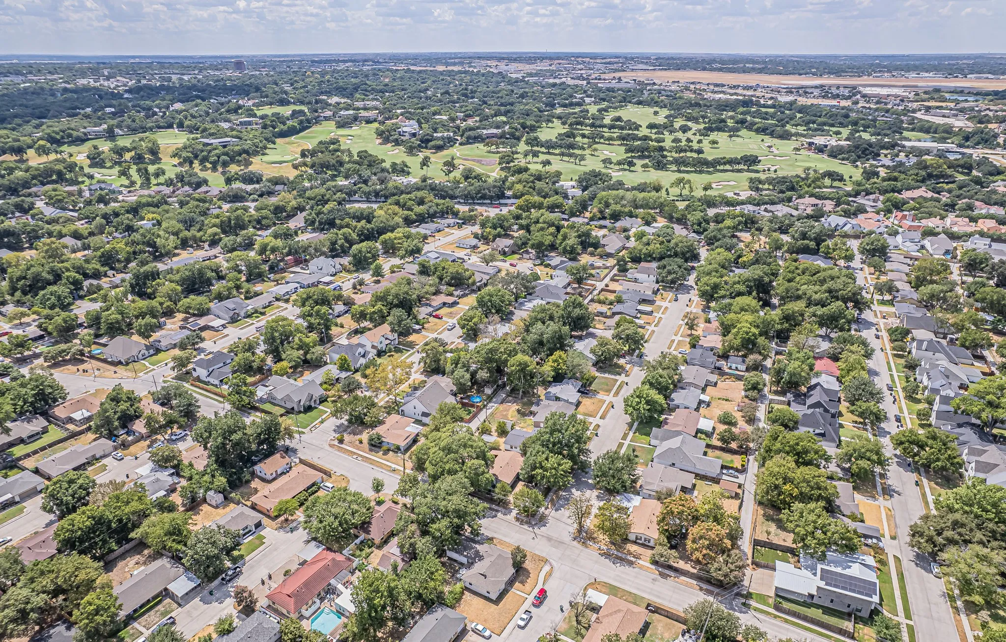 Country Club Golf Course Proximity
