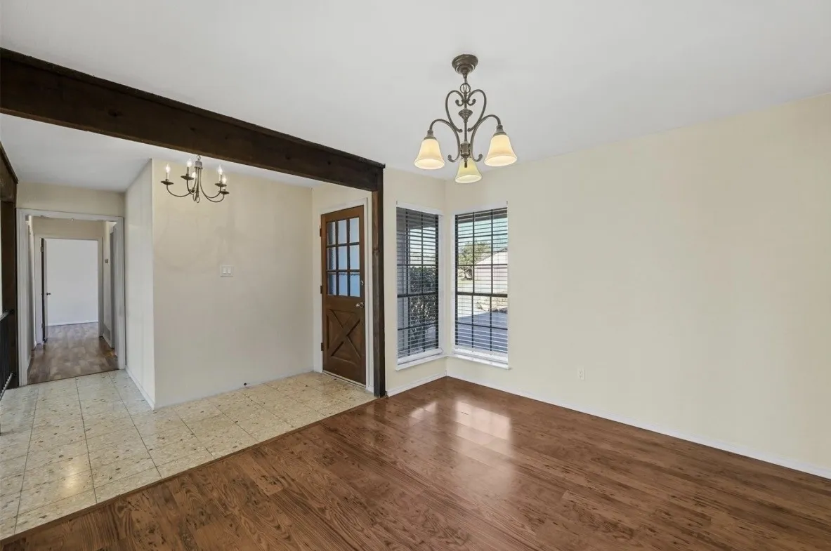Single Family Residence For Rent in Tarrant County , 8721 Hidden Hill Drive, Fort Worth, Texas 76179, 3 Bedroom, 2 Bathroom, 2 Garage spaces, 1,869 Sqft, built in 1976, mls#21376427, Real Estate Agent in Fort Worth, Homes For Rent in Tarrant county, Homes For Rent in Fort Worth, Realtor in Fort Worth Texas, Real Estate Brokerage Independent Realty Texas, Luminita Cordes Realtor