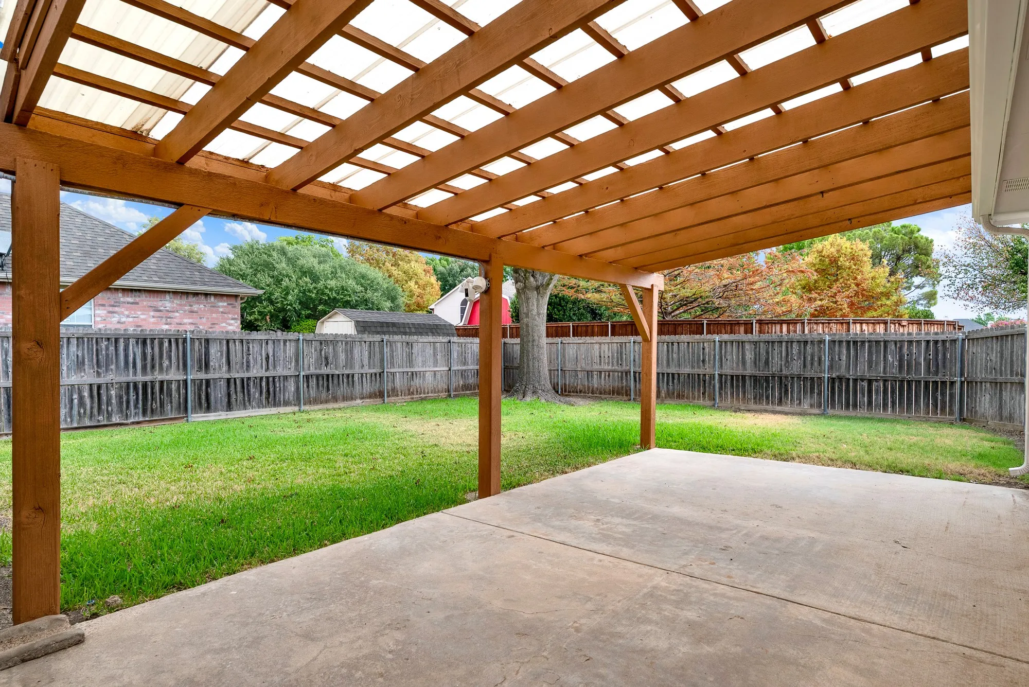 Single Family Residence For Sale in Collin County , 3211 Saint Pierre, Mc Kinney, Texas 75070, 4 Bedroom, 2 Bathroom, 2 Garage spaces, 2,042 Sqft, built in 1994, mls#21358433, Real Estate Agent in Mc Kinney, Homes For Sale in Collin county, Homes For Sale in Mc Kinney, Realtor in Mc Kinney Texas, Real Estate Brokerage Independent Realty Texas, Luminita Cordes Realtor