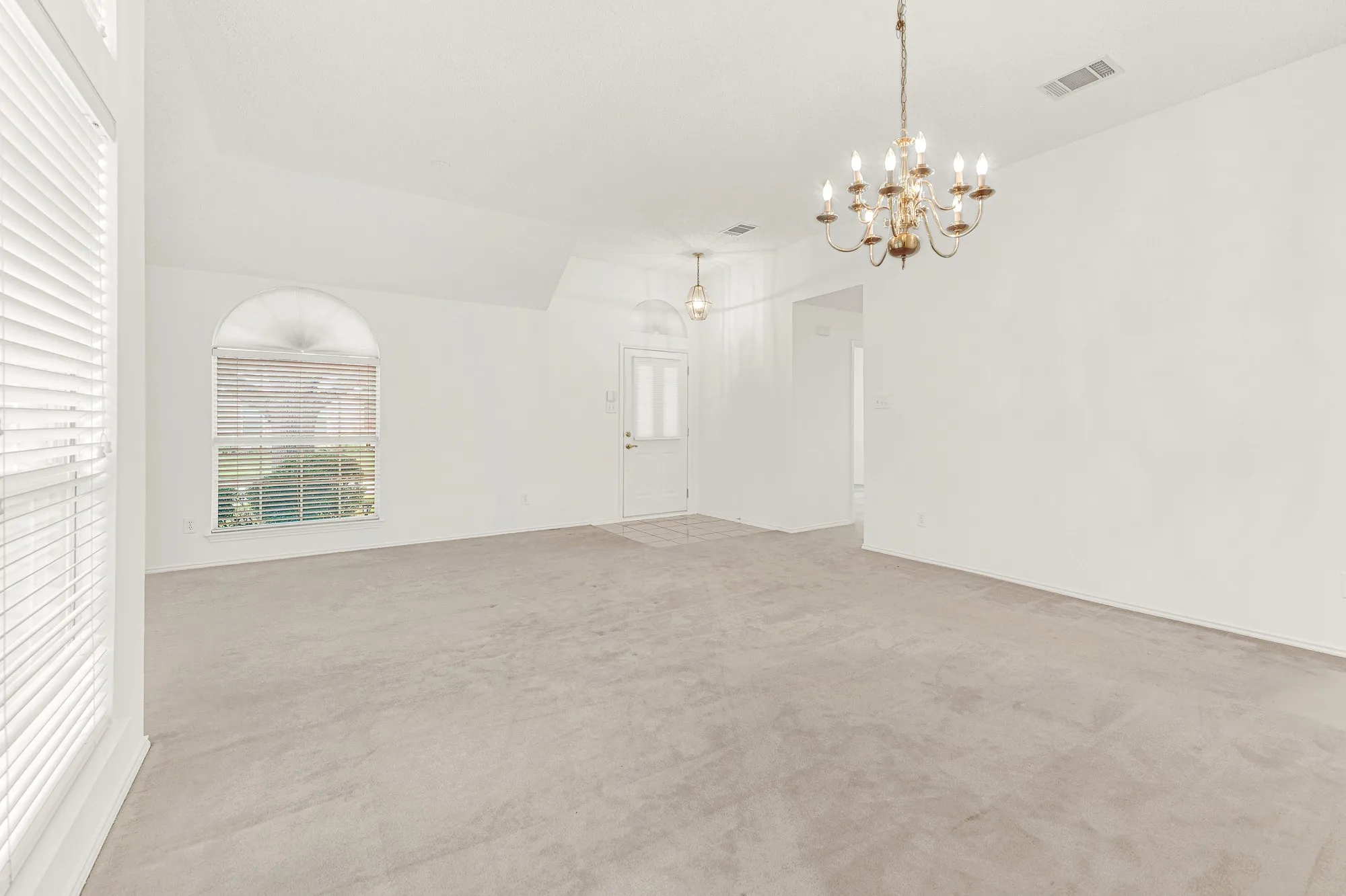 Single Family Residence For Sale in Collin County , 3211 Saint Pierre, Mc Kinney, Texas 75070, 4 Bedroom, 2 Bathroom, 2 Garage spaces, 2,042 Sqft, built in 1994, mls#21358433, Real Estate Agent in Mc Kinney, Homes For Sale in Collin county, Homes For Sale in Mc Kinney, Realtor in Mc Kinney Texas, Real Estate Brokerage Independent Realty Texas, Luminita Cordes Realtor