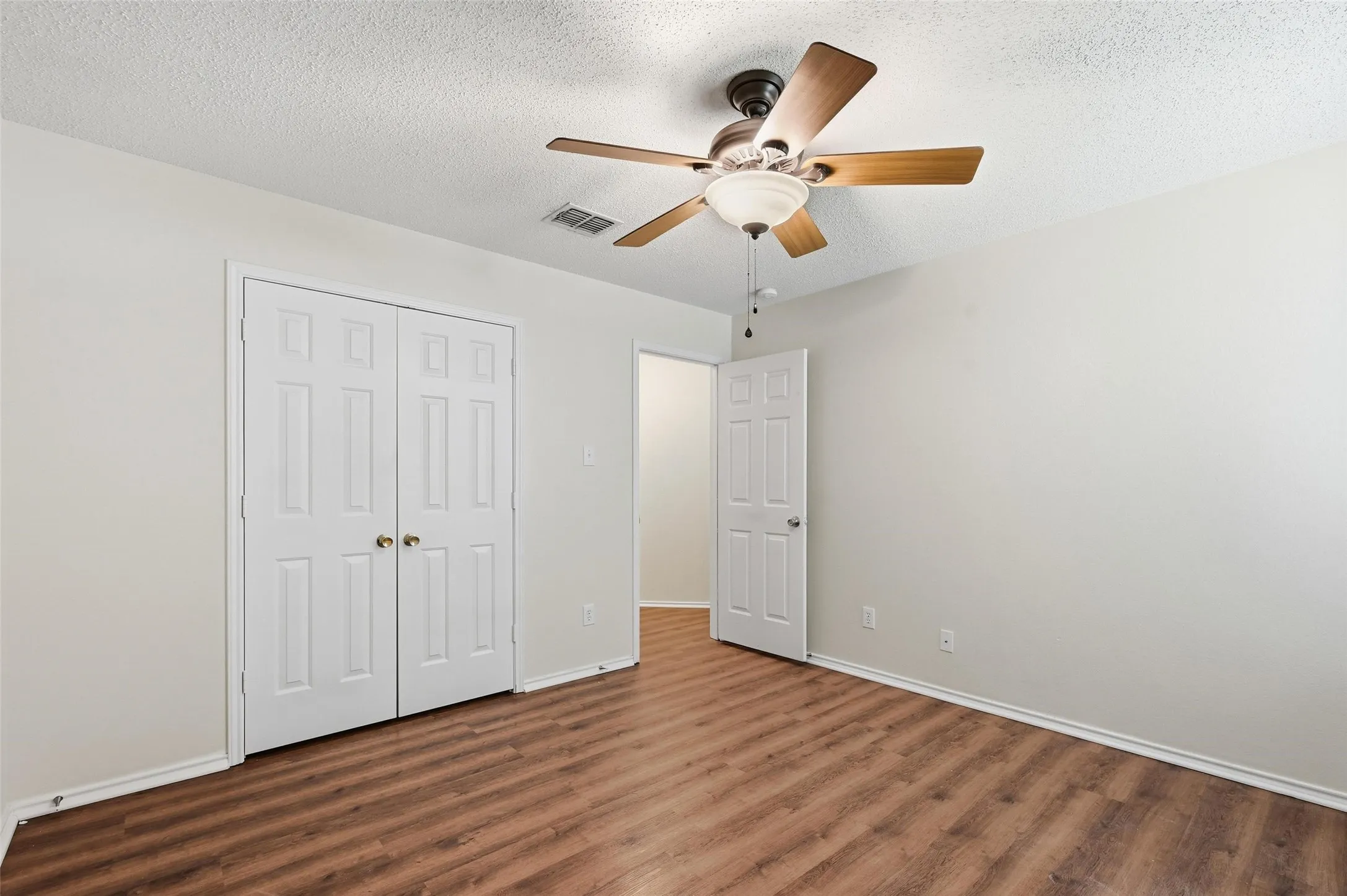 Single Family Residence For Rent in Collin County , 2932 Reata Drive, Wylie, Texas 75098, 4 Bedroom, 2 Bathroom, 2 Garage spaces, 2,088 Sqft, built in 2004, mls#21376604, Real Estate Agent in Wylie, Homes For Rent in Collin county, Homes For Rent in Wylie, Realtor in Wylie Texas, Real Estate Brokerage Independent Realty Texas, Luminita Cordes Realtor