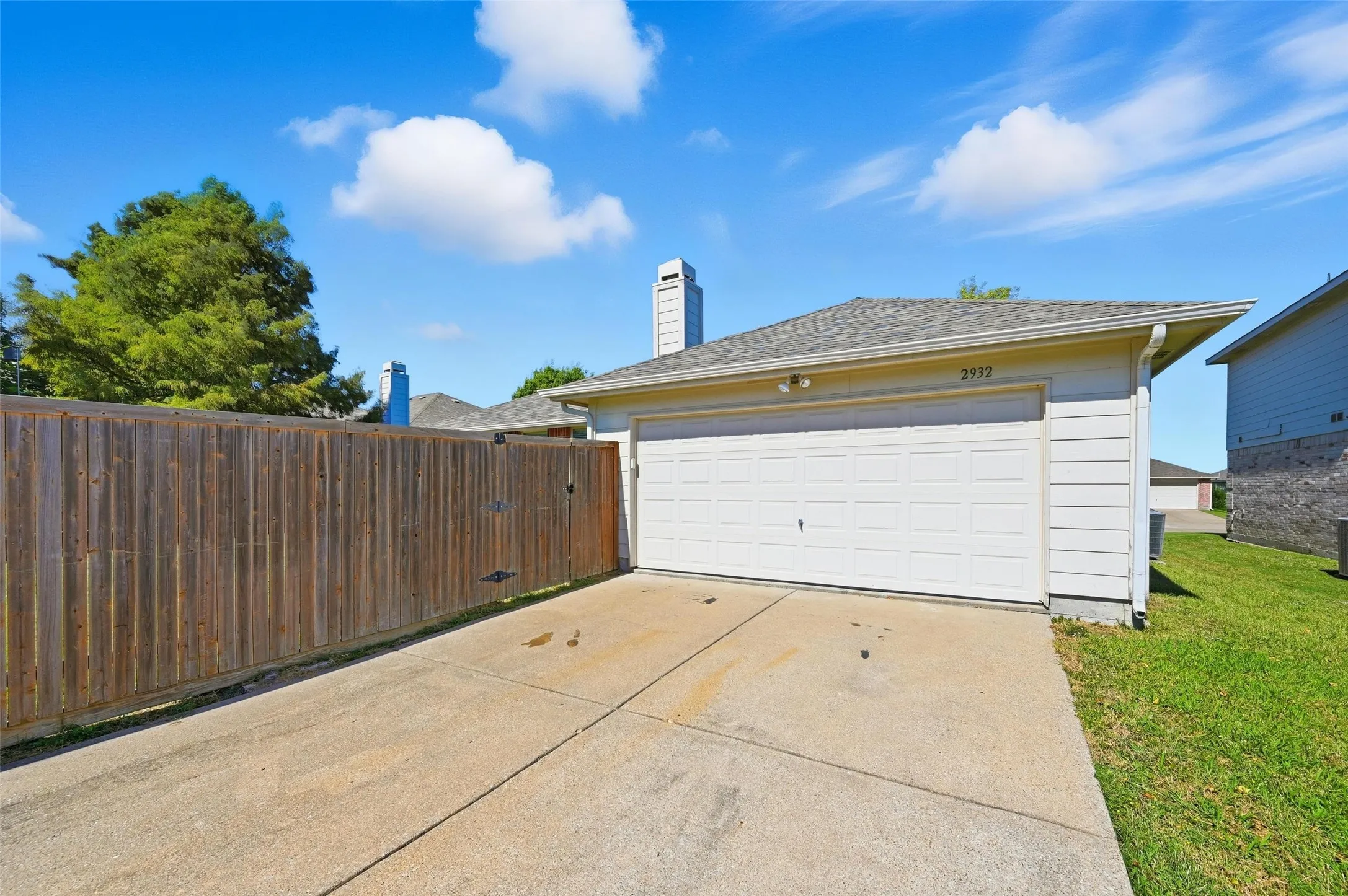 Single Family Residence For Rent in Collin County , 2932 Reata Drive, Wylie, Texas 75098, 4 Bedroom, 2 Bathroom, 2 Garage spaces, 2,088 Sqft, built in 2004, mls#21376604, Real Estate Agent in Wylie, Homes For Rent in Collin county, Homes For Rent in Wylie, Realtor in Wylie Texas, Real Estate Brokerage Independent Realty Texas, Luminita Cordes Realtor