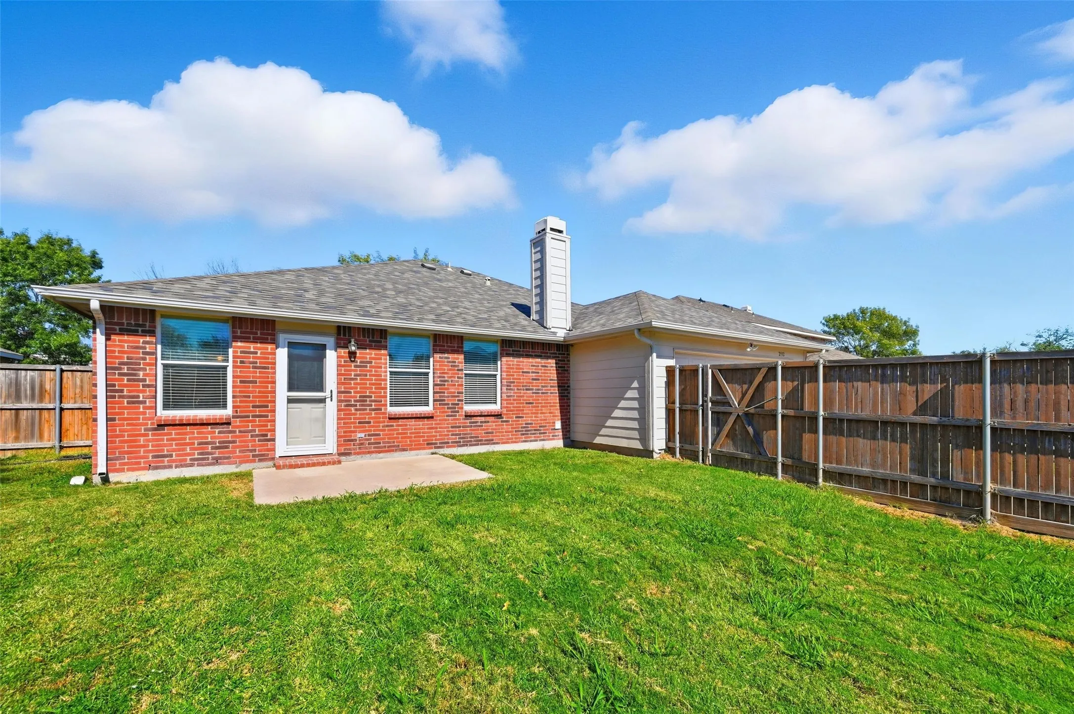Single Family Residence For Rent in Collin County , 2932 Reata Drive, Wylie, Texas 75098, 4 Bedroom, 2 Bathroom, 2 Garage spaces, 2,088 Sqft, built in 2004, mls#21376604, Real Estate Agent in Wylie, Homes For Rent in Collin county, Homes For Rent in Wylie, Realtor in Wylie Texas, Real Estate Brokerage Independent Realty Texas, Luminita Cordes Realtor