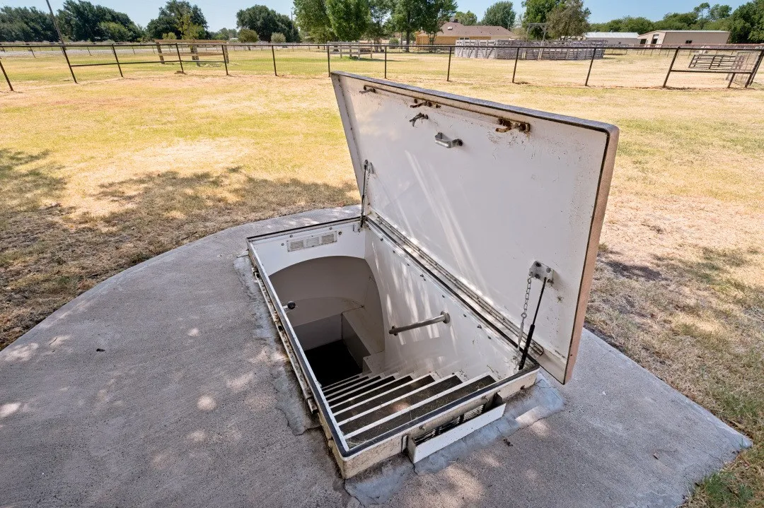 10 person Storm Shelter