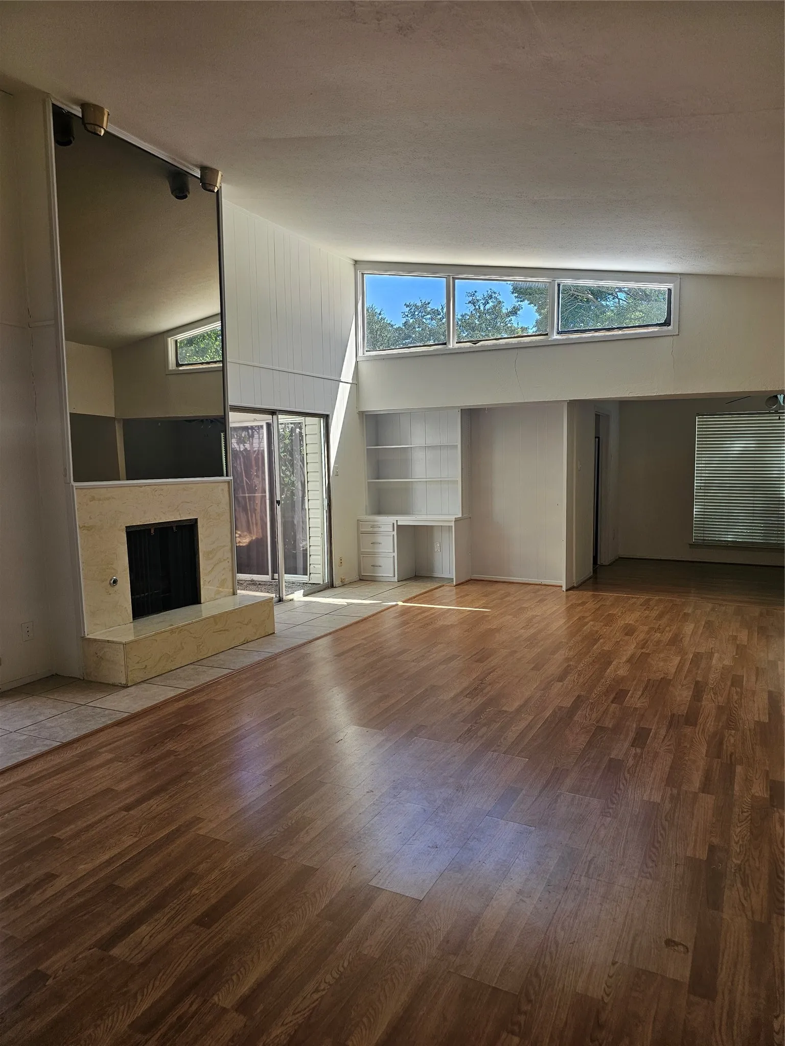 Single Family Residence For Rent in Dallas County , 7016 Briarmeadow Drive, Dallas, Texas 75230, 3 Bedroom, 2 Bathroom, 2 Garage spaces, 1,731 Sqft, built in 1965, mls#21376611, Real Estate Agent in Dallas, Homes For Rent in Dallas county, Homes For Rent in Dallas, Realtor in Dallas Texas, Real Estate Brokerage Independent Realty Texas, Luminita Cordes Realtor