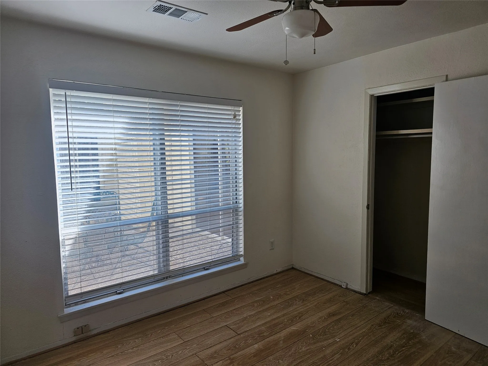 Single Family Residence For Rent in Dallas County , 7016 Briarmeadow Drive, Dallas, Texas 75230, 3 Bedroom, 2 Bathroom, 2 Garage spaces, 1,731 Sqft, built in 1965, mls#21376611, Real Estate Agent in Dallas, Homes For Rent in Dallas county, Homes For Rent in Dallas, Realtor in Dallas Texas, Real Estate Brokerage Independent Realty Texas, Luminita Cordes Realtor