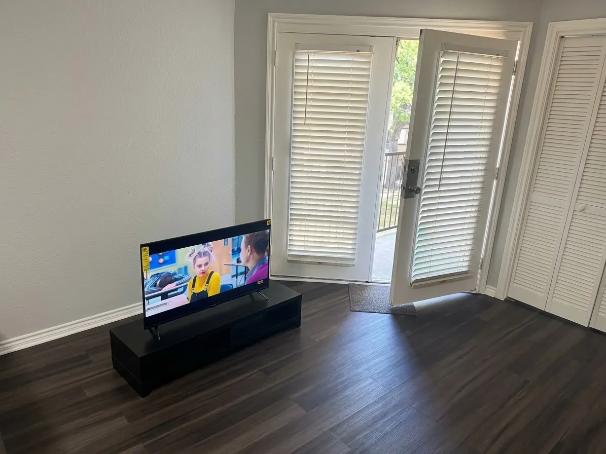Condominium For Sale in Dallas County , 9801 Walnut Street A 304, Dallas, Texas 75243, 1 Bedroom, 1 Bathroom, Garage spaces, 486 Sqft, built in 1981, mls#21374886, Real Estate Agent in Dallas, Homes For Sale in Dallas county, Homes For Sale in Dallas, Realtor in Dallas Texas, Real Estate Brokerage Independent Realty Texas, Luminita Cordes Realtor