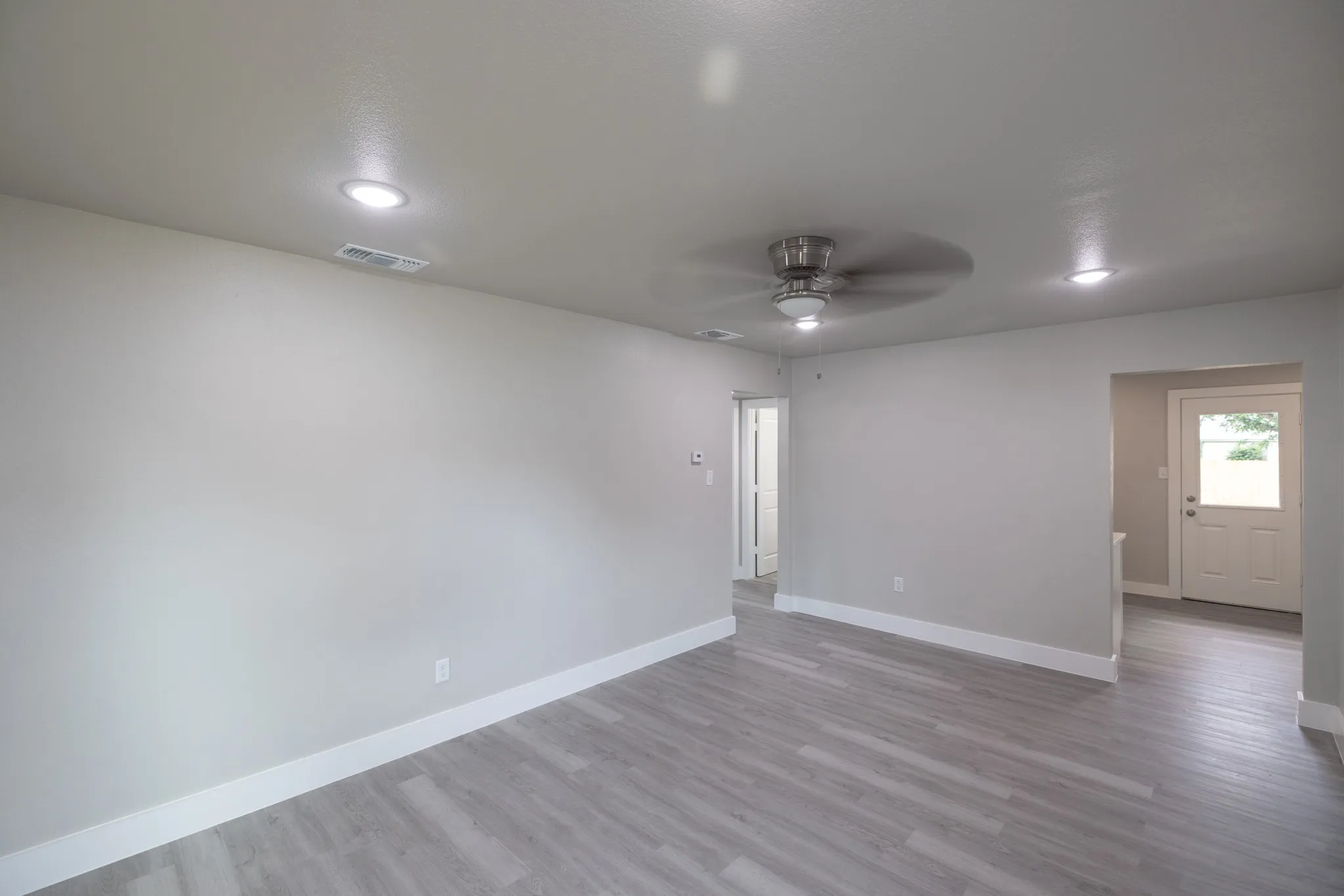 Single Family Residence For Sale in Taylor County , 1434 Lillius Street, Abilene, Texas 79603, 3 Bedroom, 1 Bathroom, Garage spaces, 994 Sqft, built in 1950, mls#21368900, Real Estate Agent in Abilene, Homes For Sale in Taylor county, Homes For Sale in Abilene, Realtor in Abilene Texas, Real Estate Brokerage Independent Realty Texas, Luminita Cordes Realtor