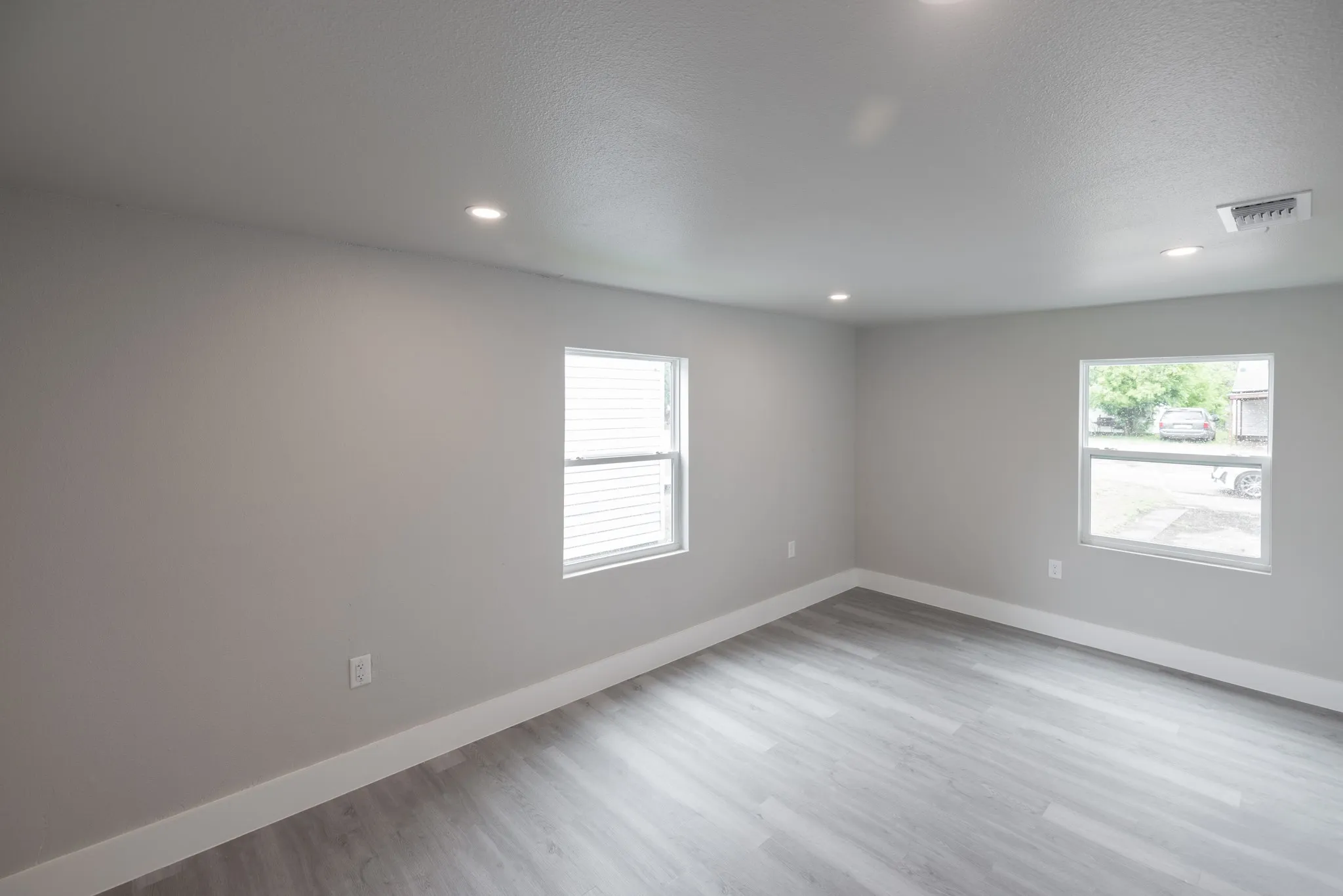 Single Family Residence For Sale in Taylor County , 1434 Lillius Street, Abilene, Texas 79603, 3 Bedroom, 1 Bathroom, Garage spaces, 994 Sqft, built in 1950, mls#21368900, Real Estate Agent in Abilene, Homes For Sale in Taylor county, Homes For Sale in Abilene, Realtor in Abilene Texas, Real Estate Brokerage Independent Realty Texas, Luminita Cordes Realtor