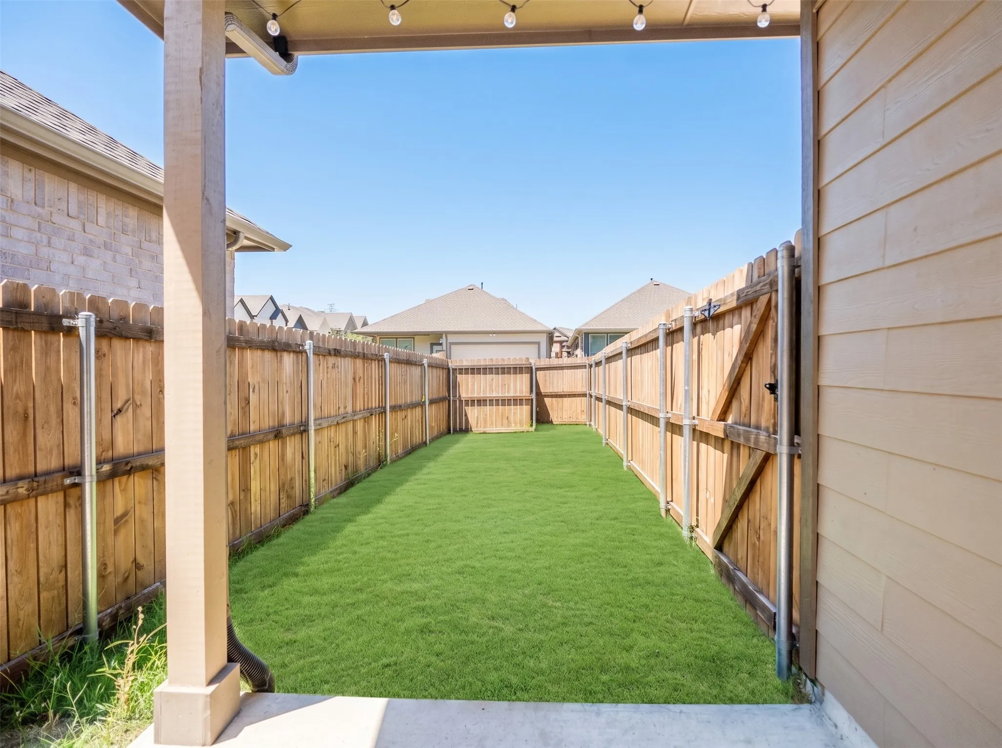 Single Family Residence For Rent in Tarrant County , 4803 Stirring Pathway, Haltom City, Texas 76117, 4 Bedroom, 4 Bathroom, 2 Garage spaces, 1,862 Sqft, built in 2024, mls#21375731, Real Estate Agent in Haltom City, Homes For Rent in Tarrant county, Homes For Rent in Haltom City, Realtor in Haltom City Texas, Real Estate Brokerage Independent Realty Texas, Luminita Cordes Realtor