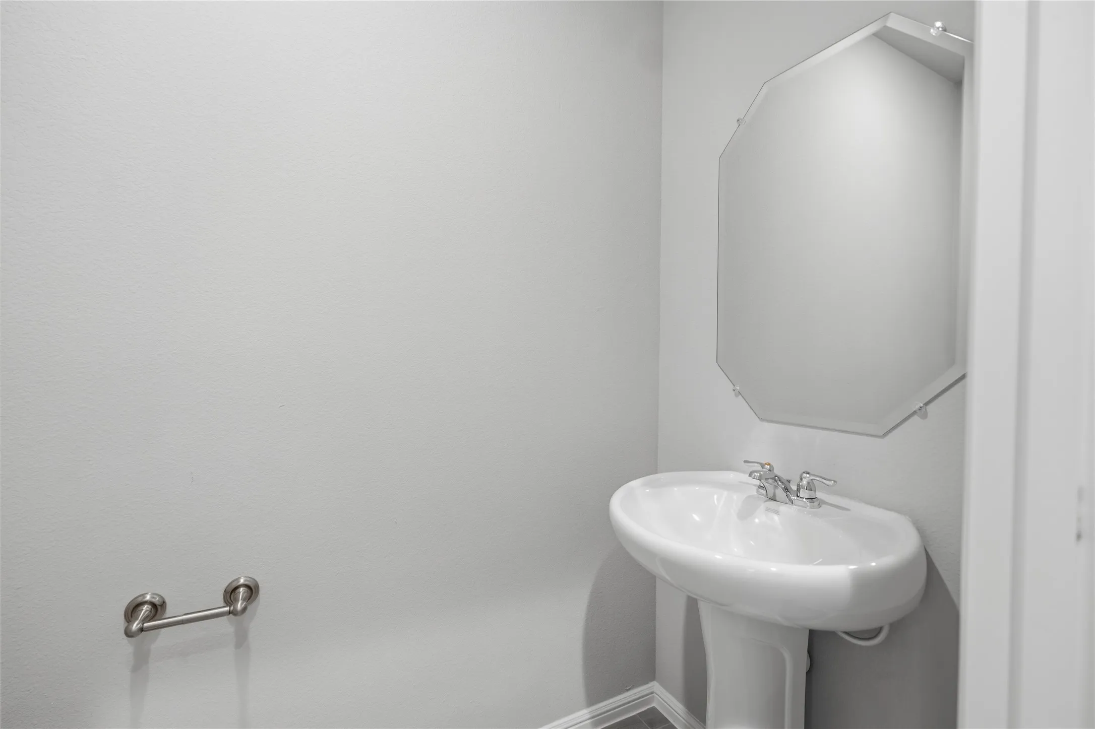 Single Family Residence For Rent in Tarrant County , 4803 Stirring Pathway, Haltom City, Texas 76117, 4 Bedroom, 4 Bathroom, 2 Garage spaces, 1,862 Sqft, built in 2024, mls#21375731, Real Estate Agent in Haltom City, Homes For Rent in Tarrant county, Homes For Rent in Haltom City, Realtor in Haltom City Texas, Real Estate Brokerage Independent Realty Texas, Luminita Cordes Realtor