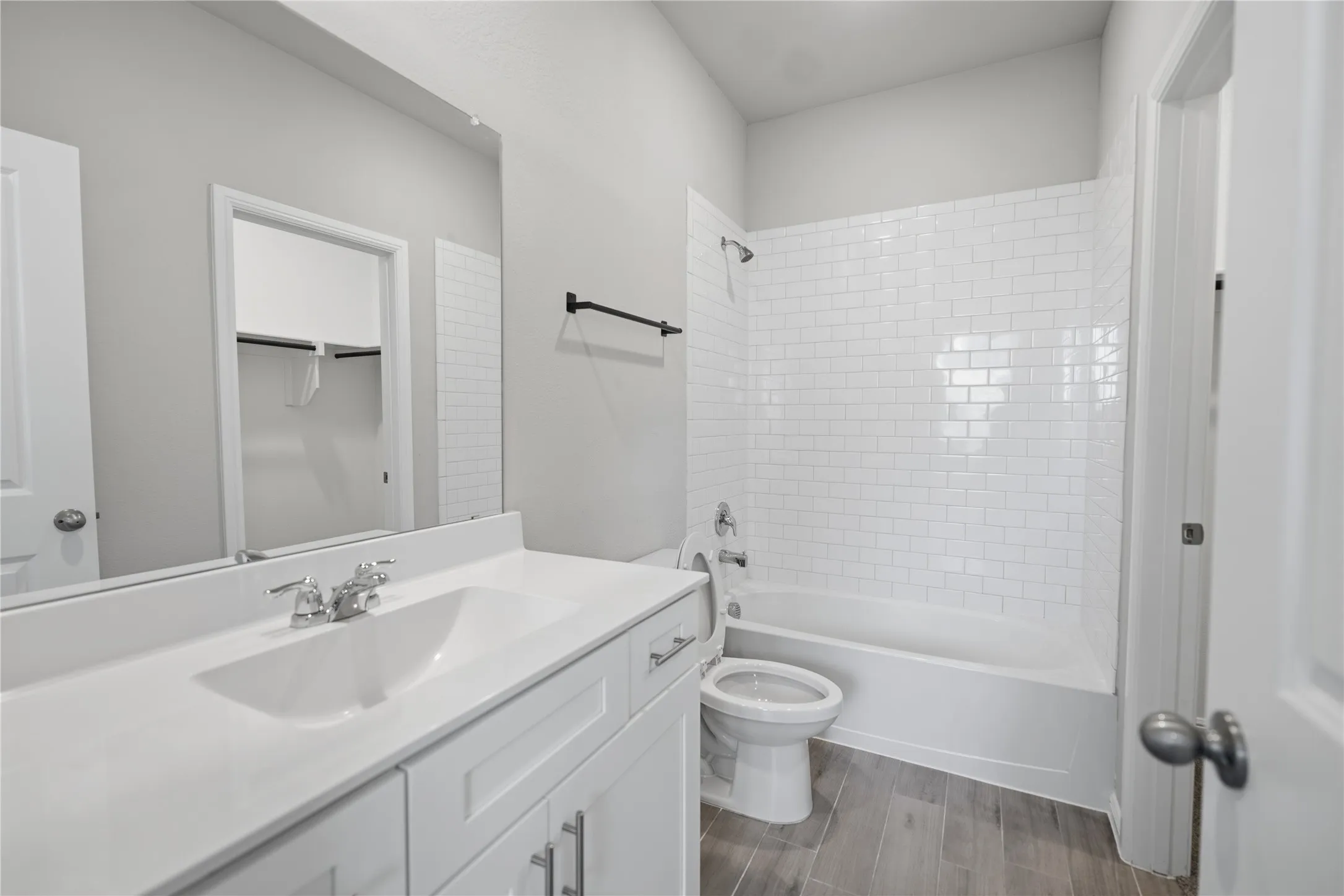 Single Family Residence For Rent in Tarrant County , 4803 Stirring Pathway, Haltom City, Texas 76117, 4 Bedroom, 4 Bathroom, 2 Garage spaces, 1,862 Sqft, built in 2024, mls#21375731, Real Estate Agent in Haltom City, Homes For Rent in Tarrant county, Homes For Rent in Haltom City, Realtor in Haltom City Texas, Real Estate Brokerage Independent Realty Texas, Luminita Cordes Realtor