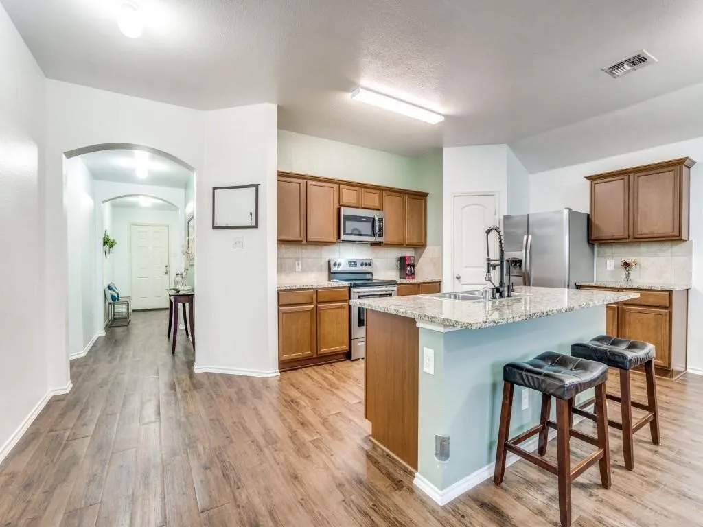 Single Family Residence For Rent in Collin County , 1434 Meadow Creek Drive, Princeton, Texas 75407, 4 Bedroom, 2 Bathroom, 2 Garage spaces, 1,590 Sqft, built in 2016, mls#21376619, Real Estate Agent in Princeton, Homes For Rent in Collin county, Homes For Rent in Princeton, Realtor in Princeton Texas, Real Estate Brokerage Independent Realty Texas, Luminita Cordes Realtor