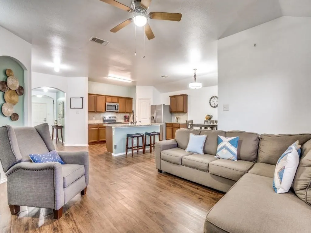 Single Family Residence For Rent in Collin County , 1434 Meadow Creek Drive, Princeton, Texas 75407, 4 Bedroom, 2 Bathroom, 2 Garage spaces, 1,590 Sqft, built in 2016, mls#21376619, Real Estate Agent in Princeton, Homes For Rent in Collin county, Homes For Rent in Princeton, Realtor in Princeton Texas, Real Estate Brokerage Independent Realty Texas, Luminita Cordes Realtor