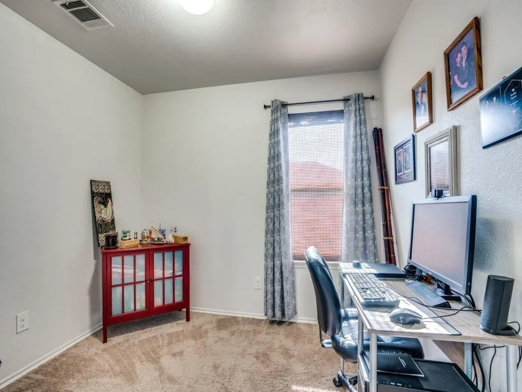 Single Family Residence For Rent in Collin County , 1434 Meadow Creek Drive, Princeton, Texas 75407, 4 Bedroom, 2 Bathroom, 2 Garage spaces, 1,590 Sqft, built in 2016, mls#21376619, Real Estate Agent in Princeton, Homes For Rent in Collin county, Homes For Rent in Princeton, Realtor in Princeton Texas, Real Estate Brokerage Independent Realty Texas, Luminita Cordes Realtor