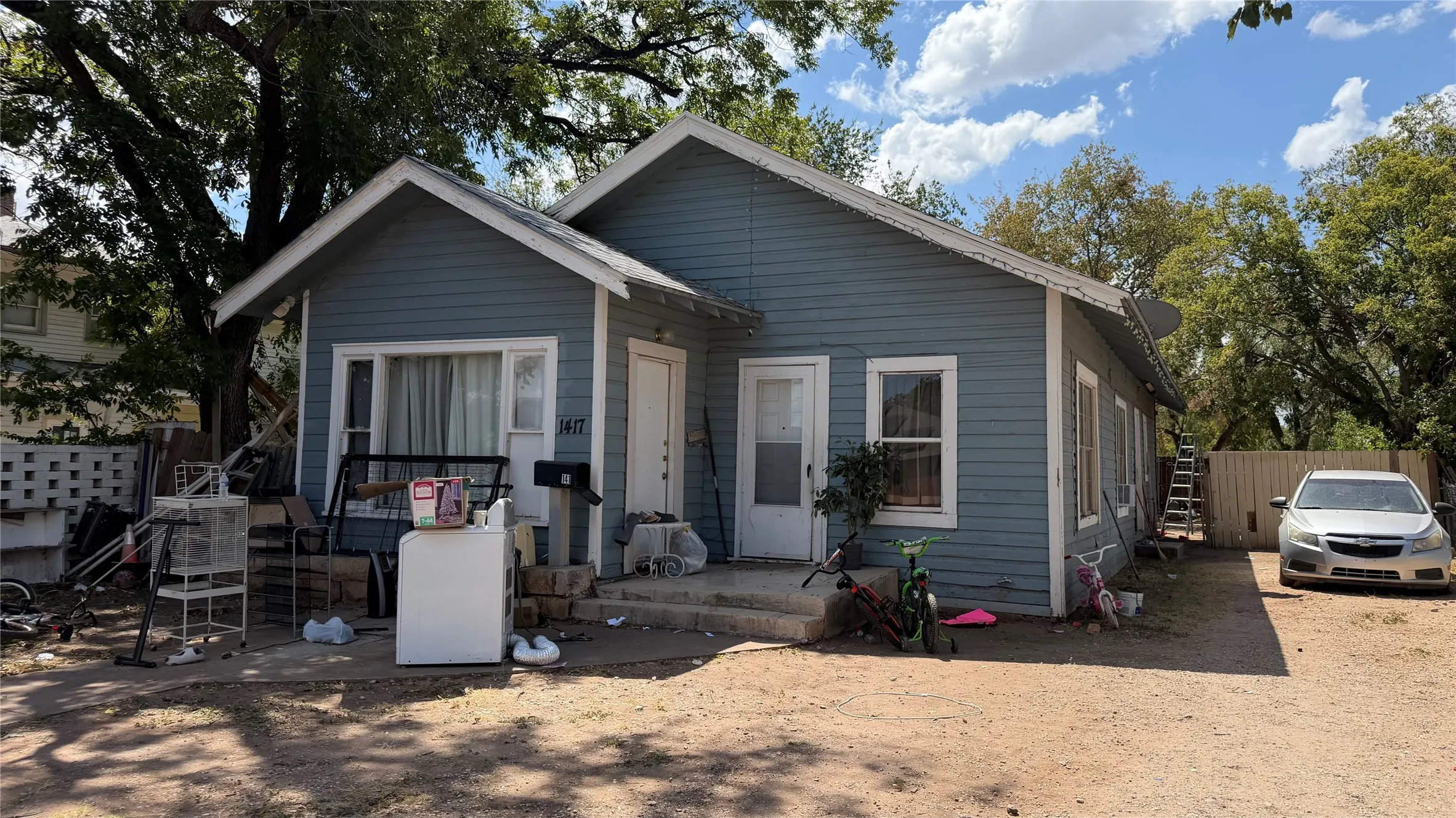 Single Family Residence For Sale in Taylor County , 1417 S 9th Street, Abilene, Texas 79602, 4 Bedroom, 1 Bathroom, Garage spaces, 1,344 Sqft, built in 1936, mls#21375911, Real Estate Agent in Abilene, Homes For Sale in Taylor county, Homes For Sale in Abilene, Realtor in Abilene Texas, Real Estate Brokerage Independent Realty Texas, Luminita Cordes Realtor