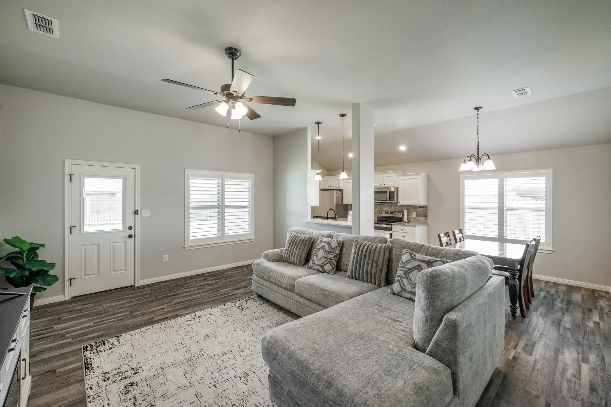 Single Family Residence For Rent in Taylor County , 1839 Sweetwater Lane, Abilene, Texas 79602, 3 Bedroom, 2 Bathroom, 2 Garage spaces, 1,257 Sqft, built in 2024, mls#21356306, Real Estate Agent in Abilene, Homes For Rent in Taylor county, Homes For Rent in Abilene, Realtor in Abilene Texas, Real Estate Brokerage Independent Realty Texas, Luminita Cordes Realtor