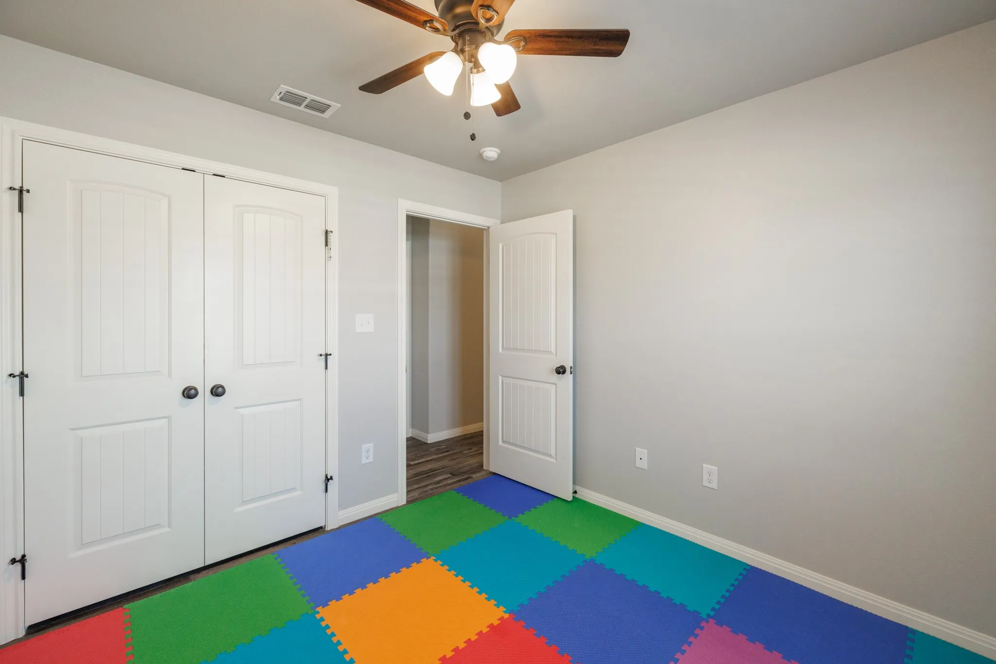 Single Family Residence For Rent in Taylor County , 1839 Sweetwater Lane, Abilene, Texas 79602, 3 Bedroom, 2 Bathroom, 2 Garage spaces, 1,257 Sqft, built in 2024, mls#21356306, Real Estate Agent in Abilene, Homes For Rent in Taylor county, Homes For Rent in Abilene, Realtor in Abilene Texas, Real Estate Brokerage Independent Realty Texas, Luminita Cordes Realtor