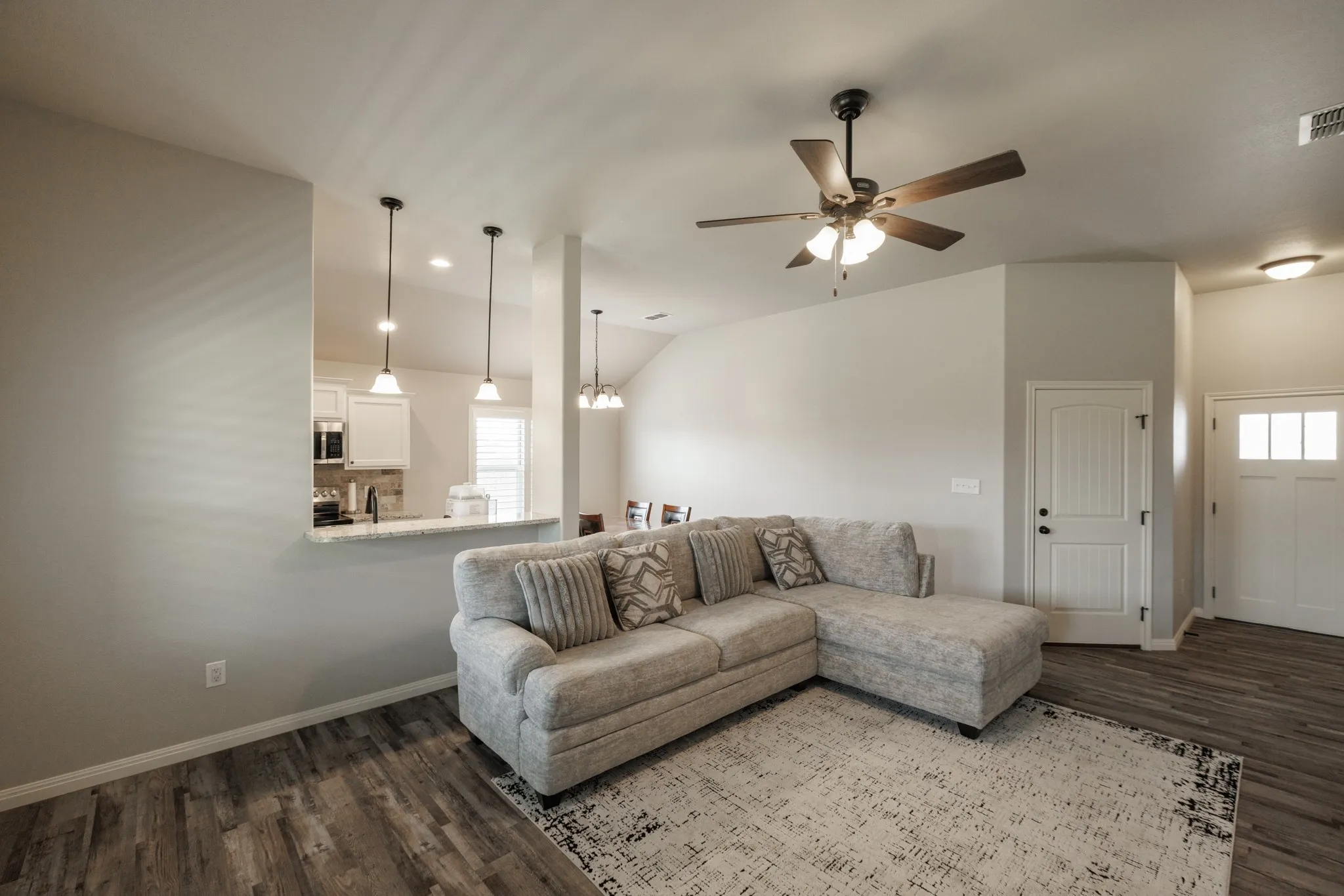 Single Family Residence For Rent in Taylor County , 1839 Sweetwater Lane, Abilene, Texas 79602, 3 Bedroom, 2 Bathroom, 2 Garage spaces, 1,257 Sqft, built in 2024, mls#21356306, Real Estate Agent in Abilene, Homes For Rent in Taylor county, Homes For Rent in Abilene, Realtor in Abilene Texas, Real Estate Brokerage Independent Realty Texas, Luminita Cordes Realtor