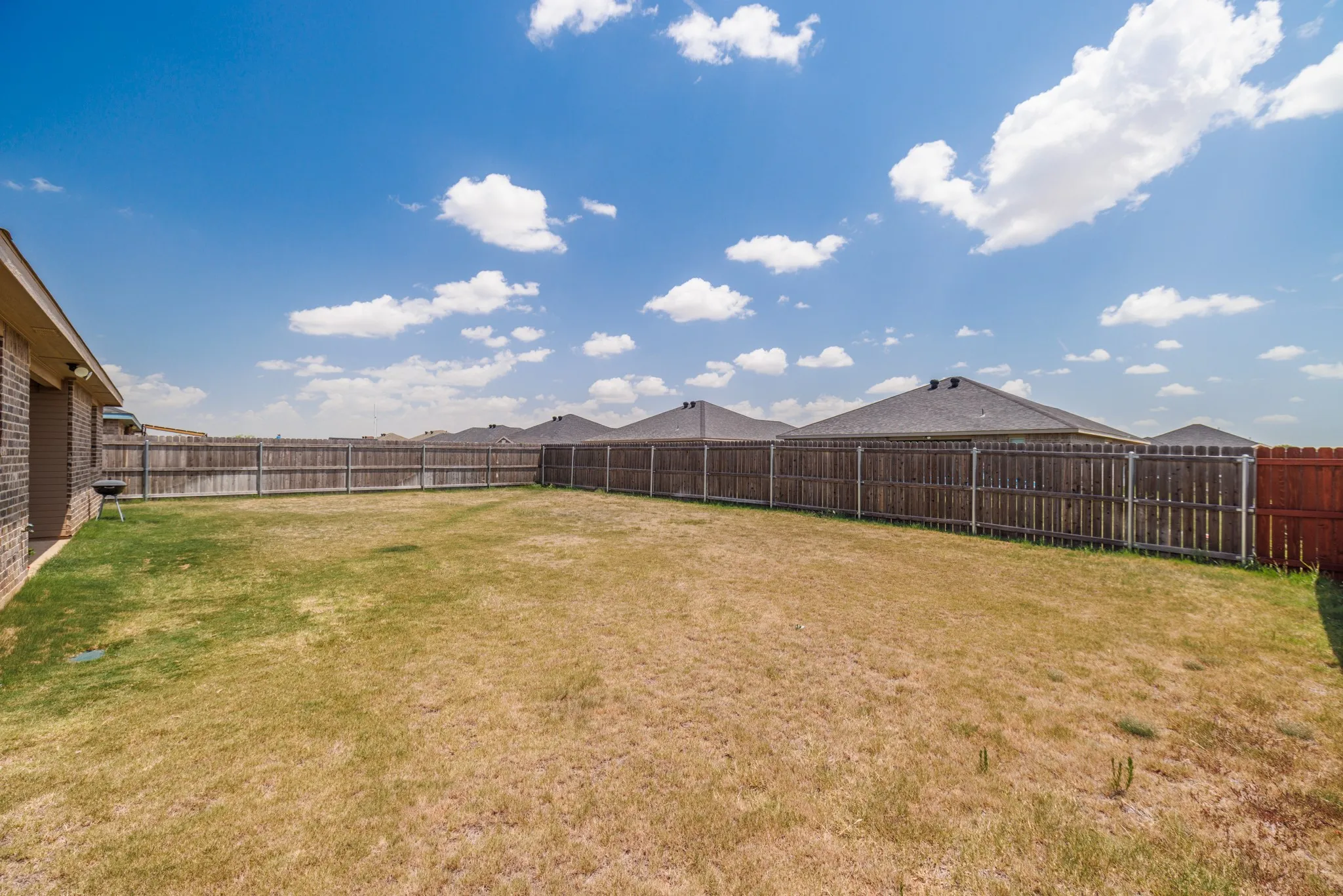 Single Family Residence For Rent in Taylor County , 1839 Sweetwater Lane, Abilene, Texas 79602, 3 Bedroom, 2 Bathroom, 2 Garage spaces, 1,257 Sqft, built in 2024, mls#21356306, Real Estate Agent in Abilene, Homes For Rent in Taylor county, Homes For Rent in Abilene, Realtor in Abilene Texas, Real Estate Brokerage Independent Realty Texas, Luminita Cordes Realtor