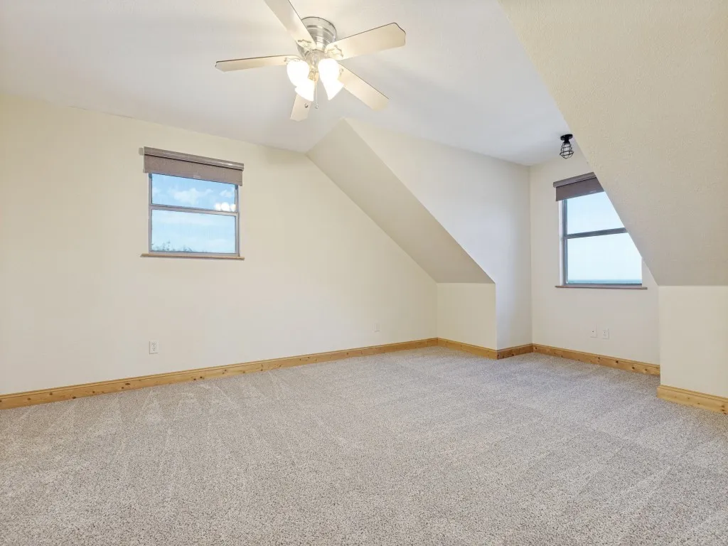 Farm For Sale in Ellis County , 1240 Union Hill Road, Ennis, Texas 75119, 4 Bedroom, 4 Bathroom, 2 Garage spaces, 3,000 Sqft, built in 2005, mls#21376156, Real Estate Agent in Ennis, Homes For Sale in Ellis county, Homes For Sale in Ennis, Realtor in Ennis Texas, Real Estate Brokerage Independent Realty Texas, Luminita Cordes Realtor