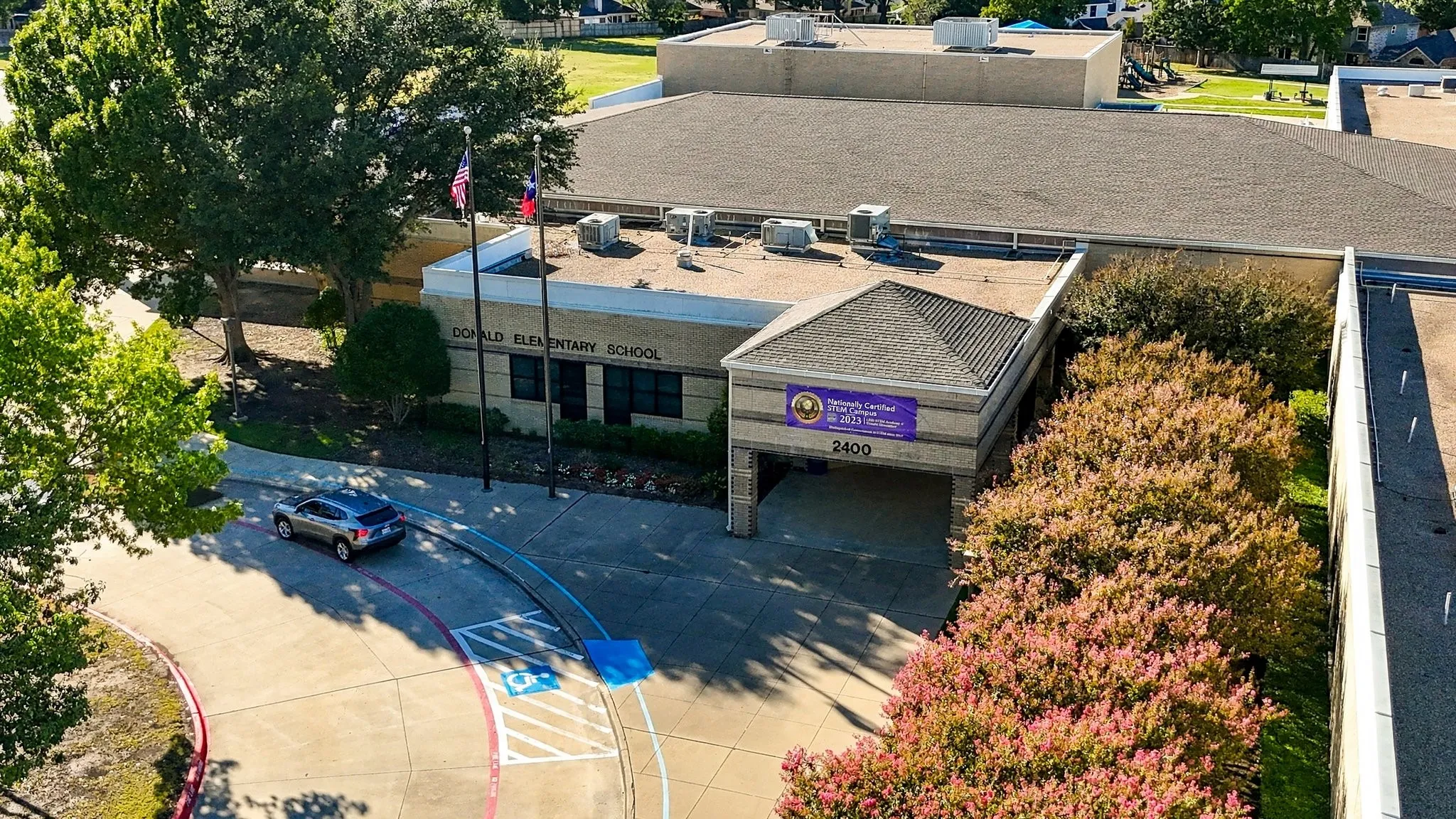 Walking Distance to Donald Elementary