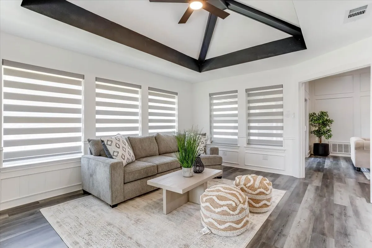 Single Family Residence For Sale in Dallas County , 2100 Antibes Drive, Carrollton, Texas 75006, 4 Bedroom, 3 Bathroom, 2 Garage spaces, 2,858 Sqft, built in 1986, mls#21375849, Real Estate Agent in Carrollton, Homes For Sale in Dallas county, Homes For Sale in Carrollton, Realtor in Carrollton Texas, Real Estate Brokerage Independent Realty Texas, Luminita Cordes Realtor