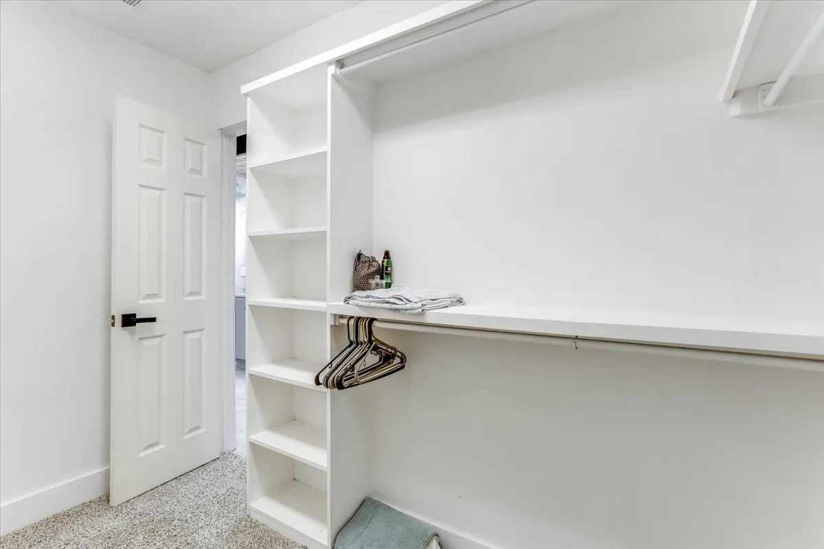 Single Family Residence For Sale in Dallas County , 2100 Antibes Drive, Carrollton, Texas 75006, 4 Bedroom, 3 Bathroom, 2 Garage spaces, 2,858 Sqft, built in 1986, mls#21375849, Real Estate Agent in Carrollton, Homes For Sale in Dallas county, Homes For Sale in Carrollton, Realtor in Carrollton Texas, Real Estate Brokerage Independent Realty Texas, Luminita Cordes Realtor