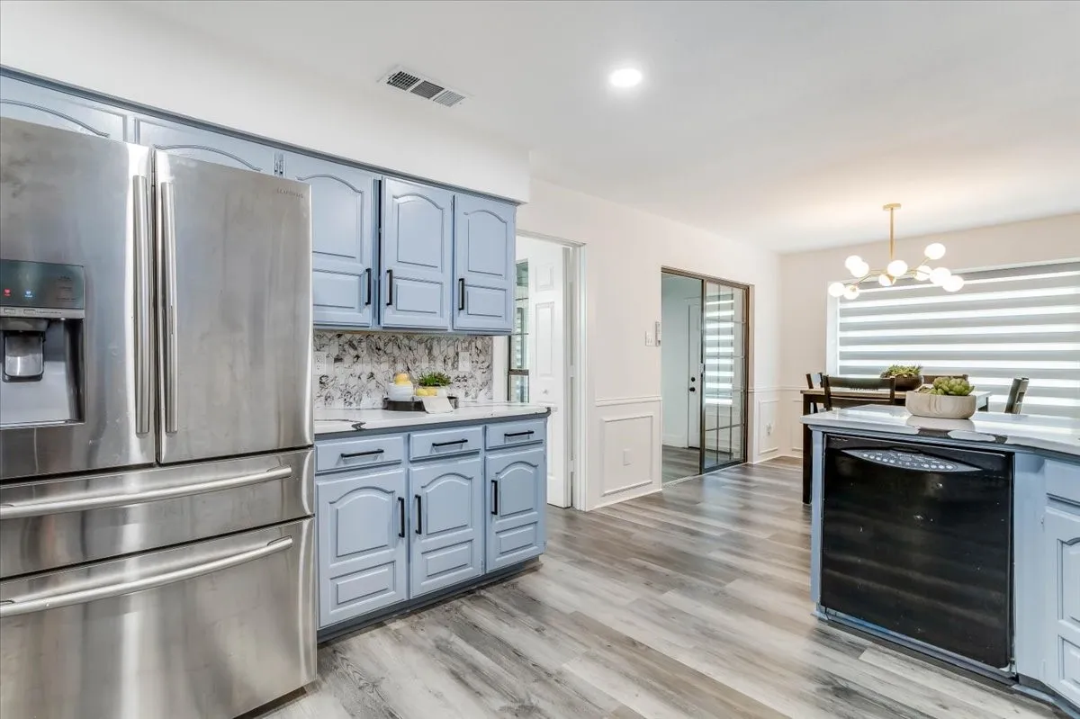 Single Family Residence For Sale in Dallas County , 2100 Antibes Drive, Carrollton, Texas 75006, 4 Bedroom, 3 Bathroom, 2 Garage spaces, 2,858 Sqft, built in 1986, mls#21375849, Real Estate Agent in Carrollton, Homes For Sale in Dallas county, Homes For Sale in Carrollton, Realtor in Carrollton Texas, Real Estate Brokerage Independent Realty Texas, Luminita Cordes Realtor